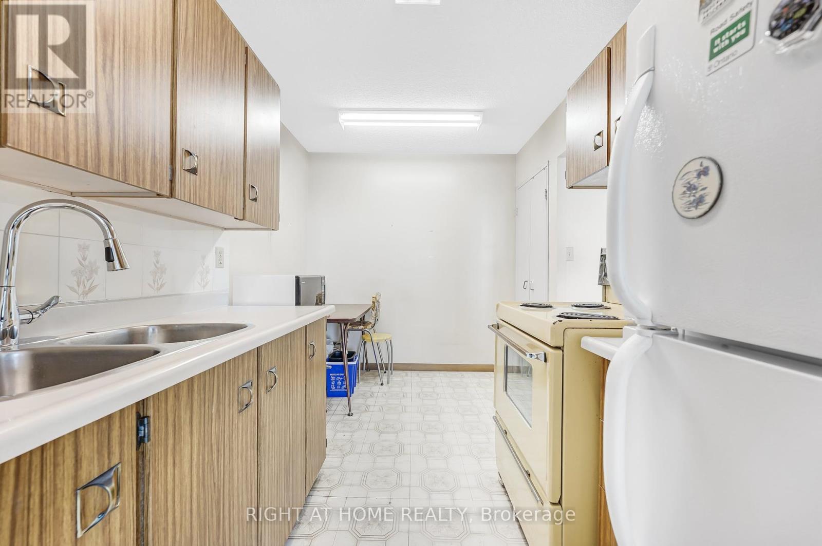 901 - 1250 Bridletowne Circle, Toronto, Ontario  M1W 2V1 - Photo 14 - E12217151