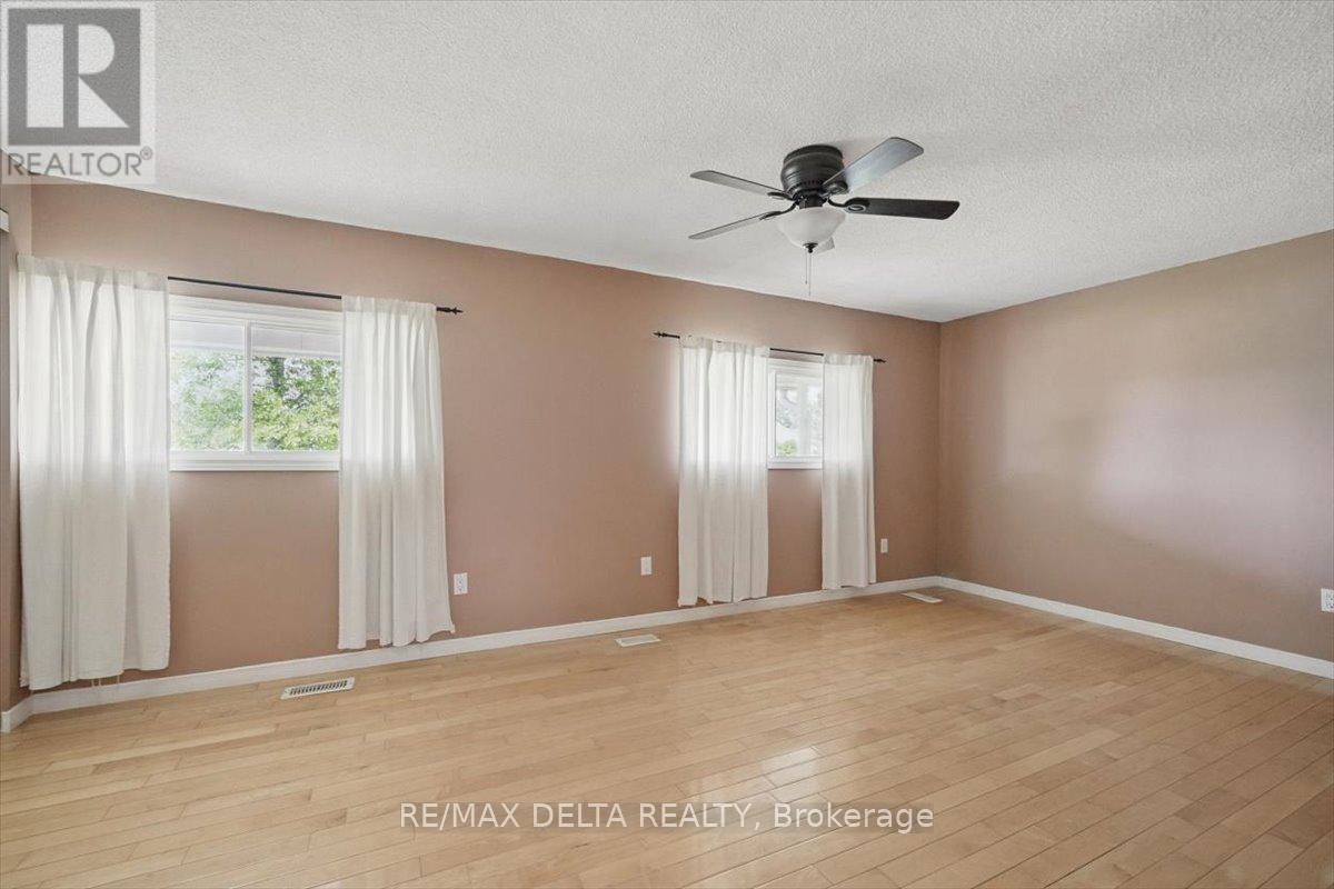 844 Cartier Street, Alfred And Plantagenet, Ontario  K0B 1C0 - Photo 13 - X12217256