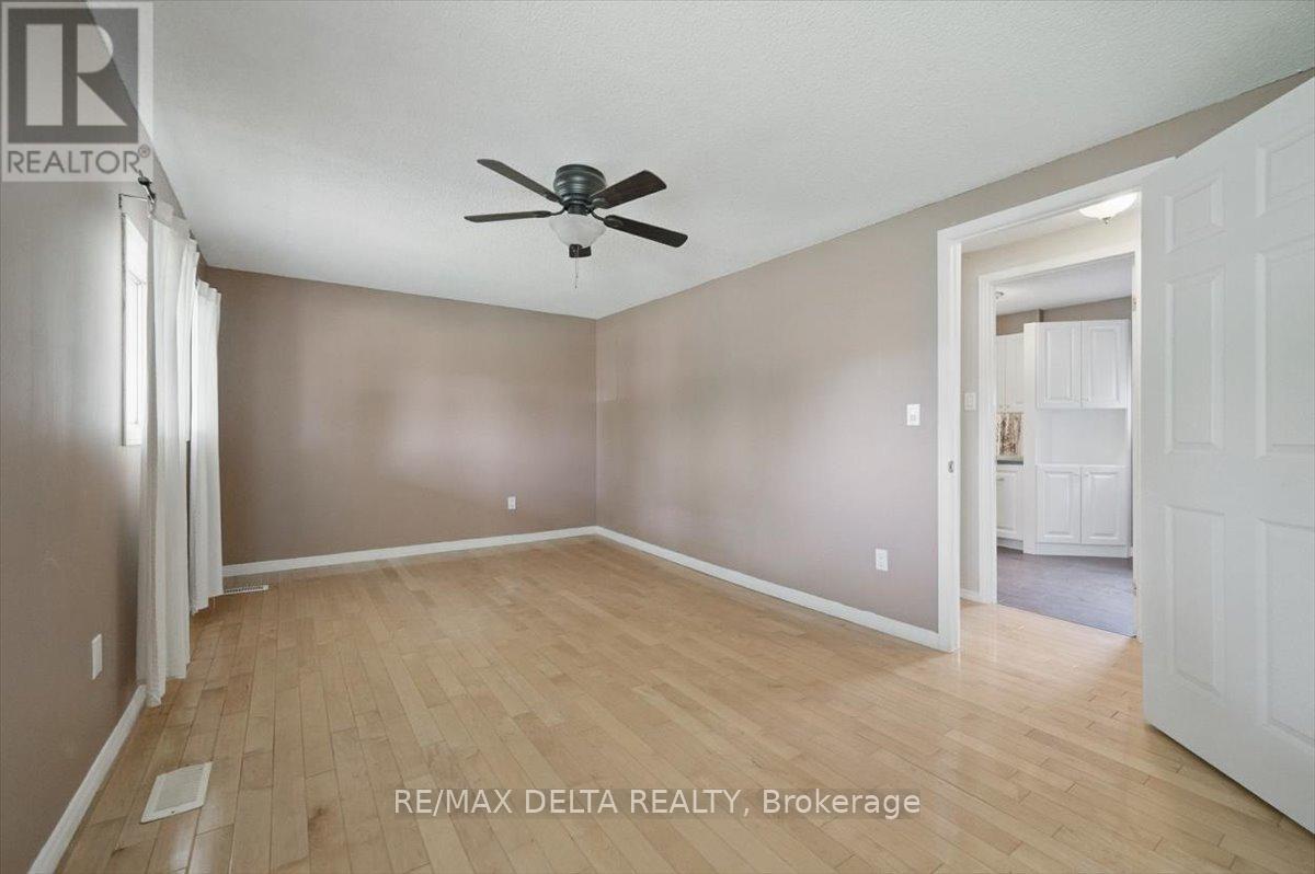 844 Cartier Street, Alfred And Plantagenet, Ontario  K0B 1C0 - Photo 14 - X12217256