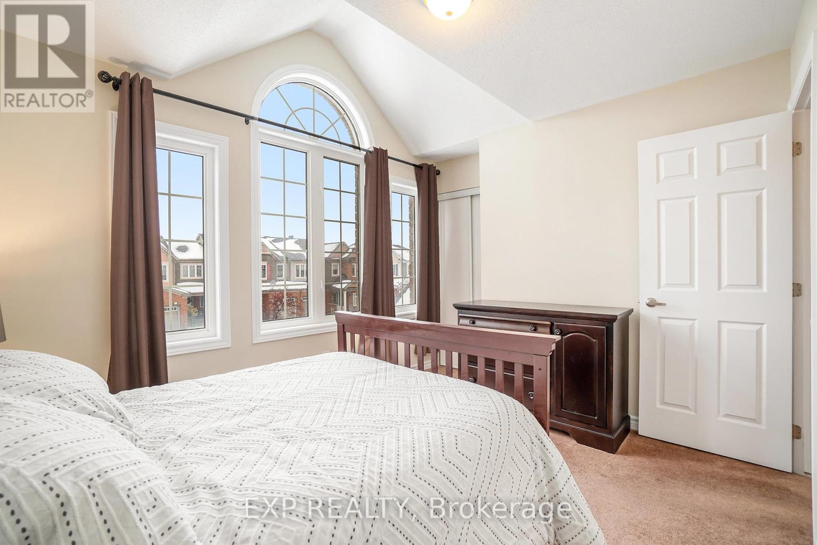 405 Meadowhawk Crescent, Ottawa, Ontario  K2J 5X1 - Photo 24 - X12217281