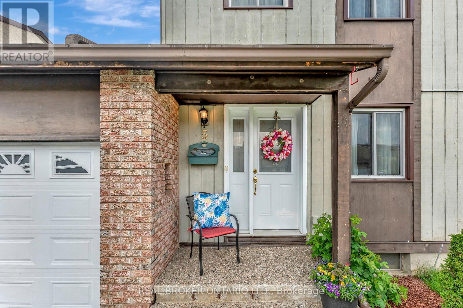 5 Tedwyn Drive, Ottawa, Ontario  K2J 1R3 - Photo 2 - X12217283