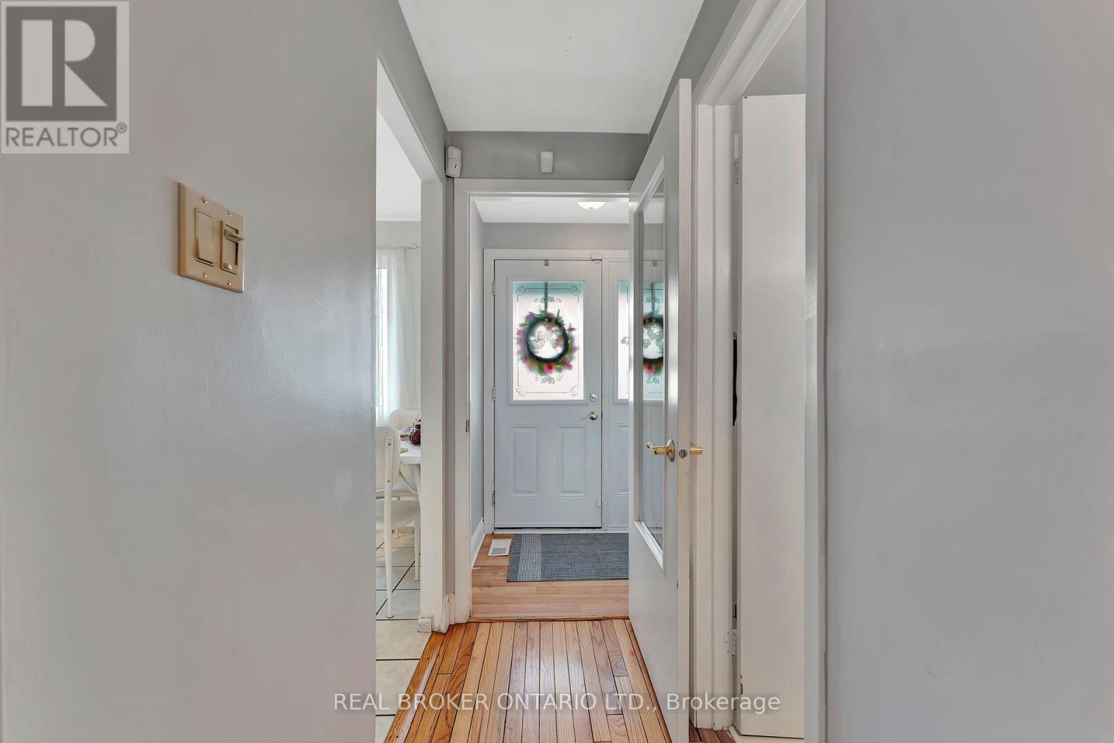 5 Tedwyn Drive, Ottawa, Ontario  K2J 1R3 - Photo 3 - X12217283