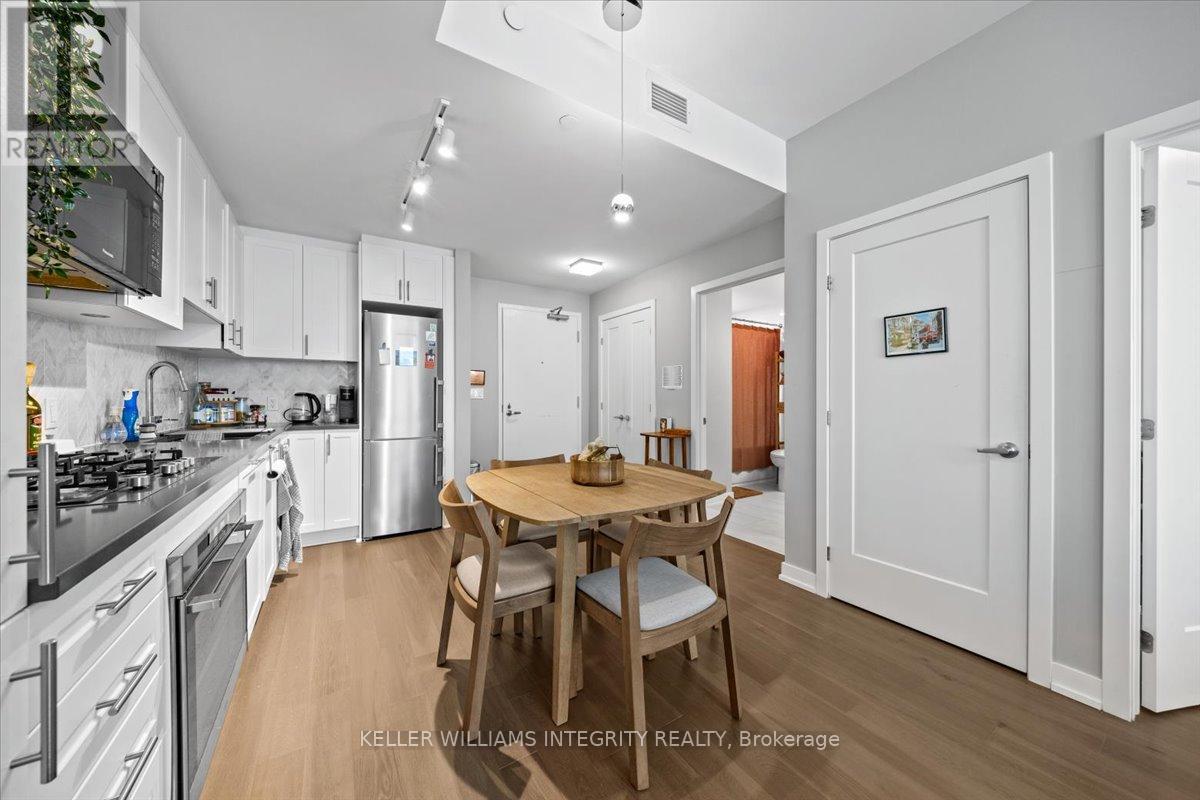 3 - 570 De Mazenod Avenue, Ottawa, Ontario  K1S 5X2 - Photo 10 - X12217286