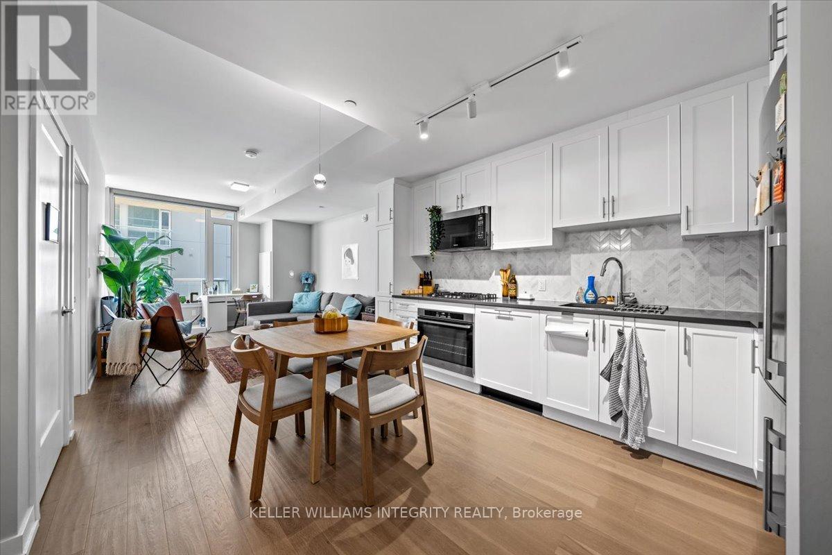 3 - 570 De Mazenod Avenue, Ottawa, Ontario  K1S 5X2 - Photo 7 - X12217286