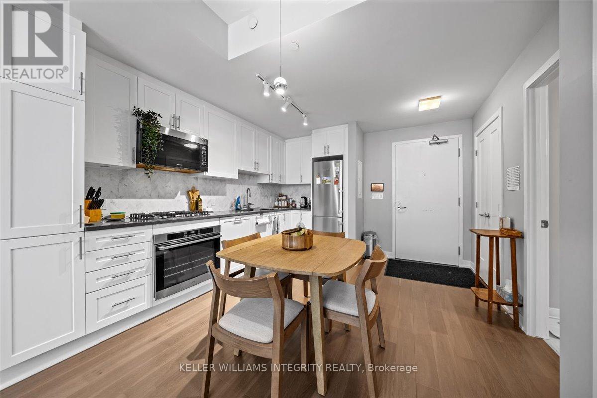 3 - 570 De Mazenod Avenue, Ottawa, Ontario  K1S 5X2 - Photo 8 - X12217286
