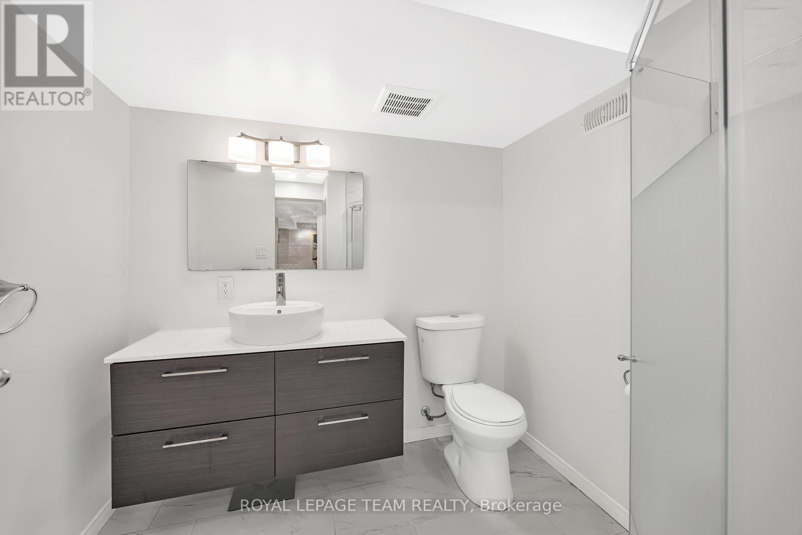 21 Mayford Avenue, Ottawa, Ontario  K2G 6A7 - Photo 37 - X12217319