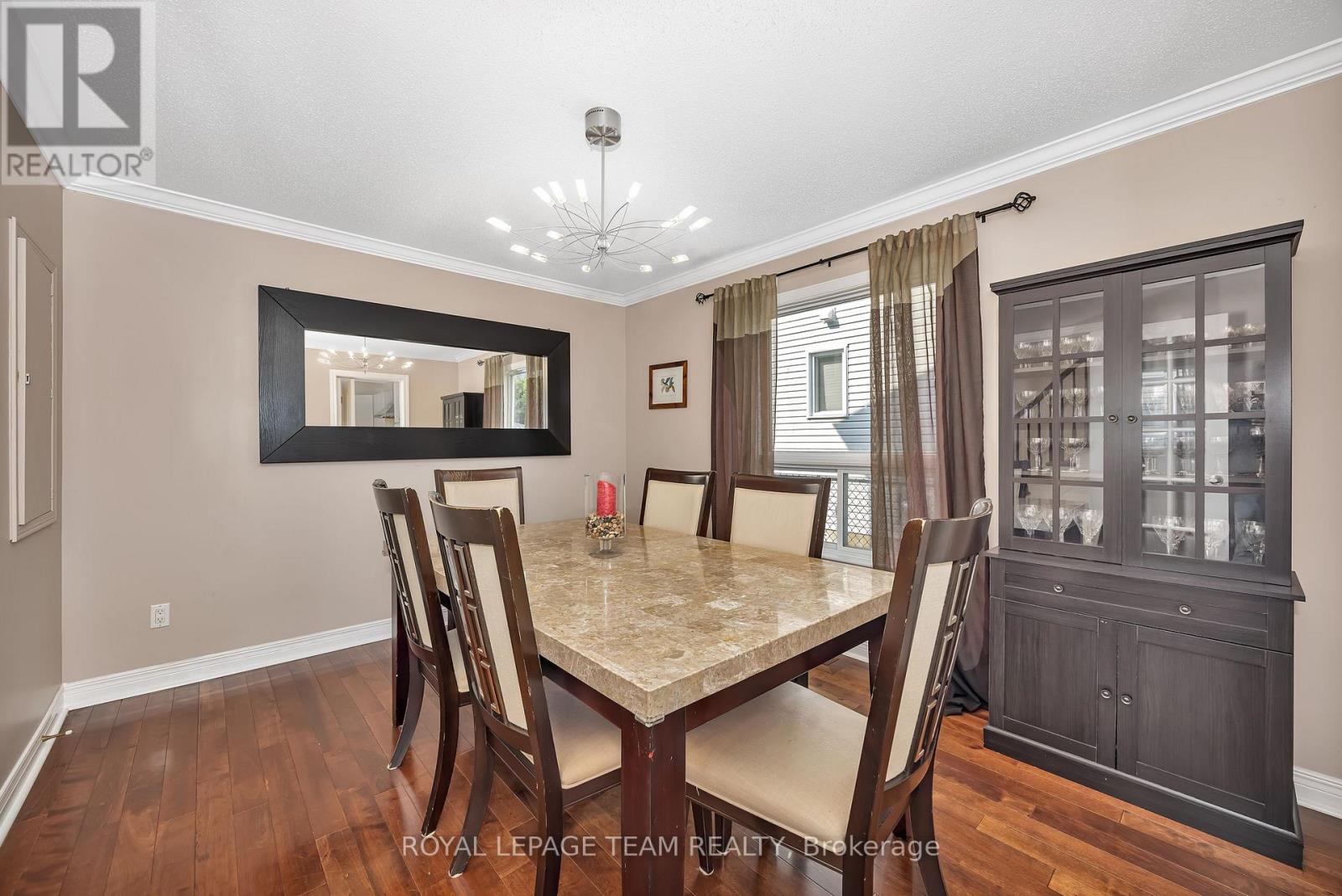 21 Mayford Avenue, Ottawa, Ontario  K2G 6A7 - Photo 8 - X12217319
