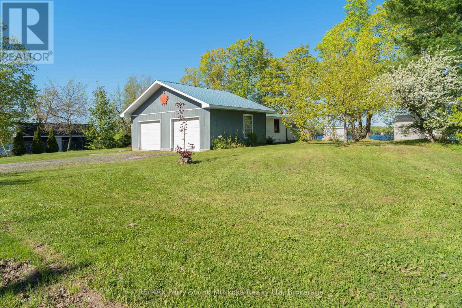61 Stewart Street, Georgian Bay, Ontario  P0C 1H0 - Photo 35 - X12186196