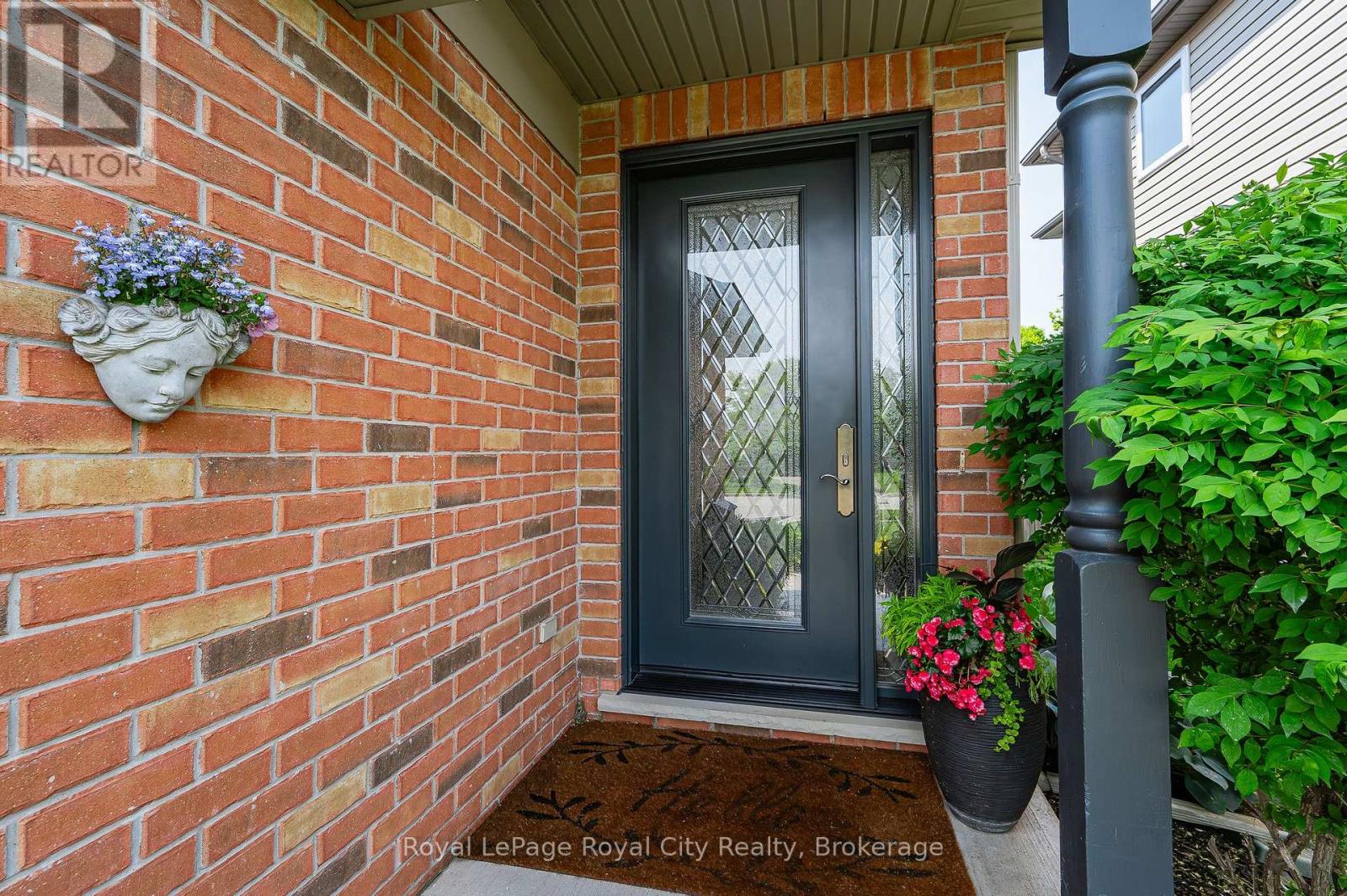 7 Marigold Drive, Guelph, Ontario  N1C 1G5 - Photo 4 - X12211943