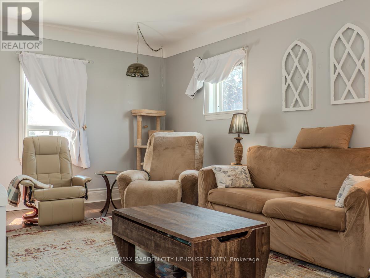 Property at 99 PELHAM ROAD image 4