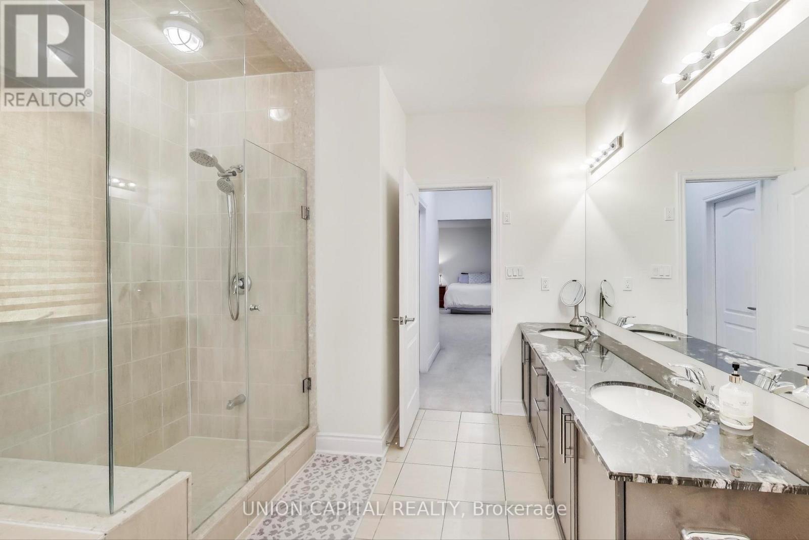 918 Ernest Cousins Circle, Newmarket, Ontario  L3X 0B7 - Photo 26 - N12216890