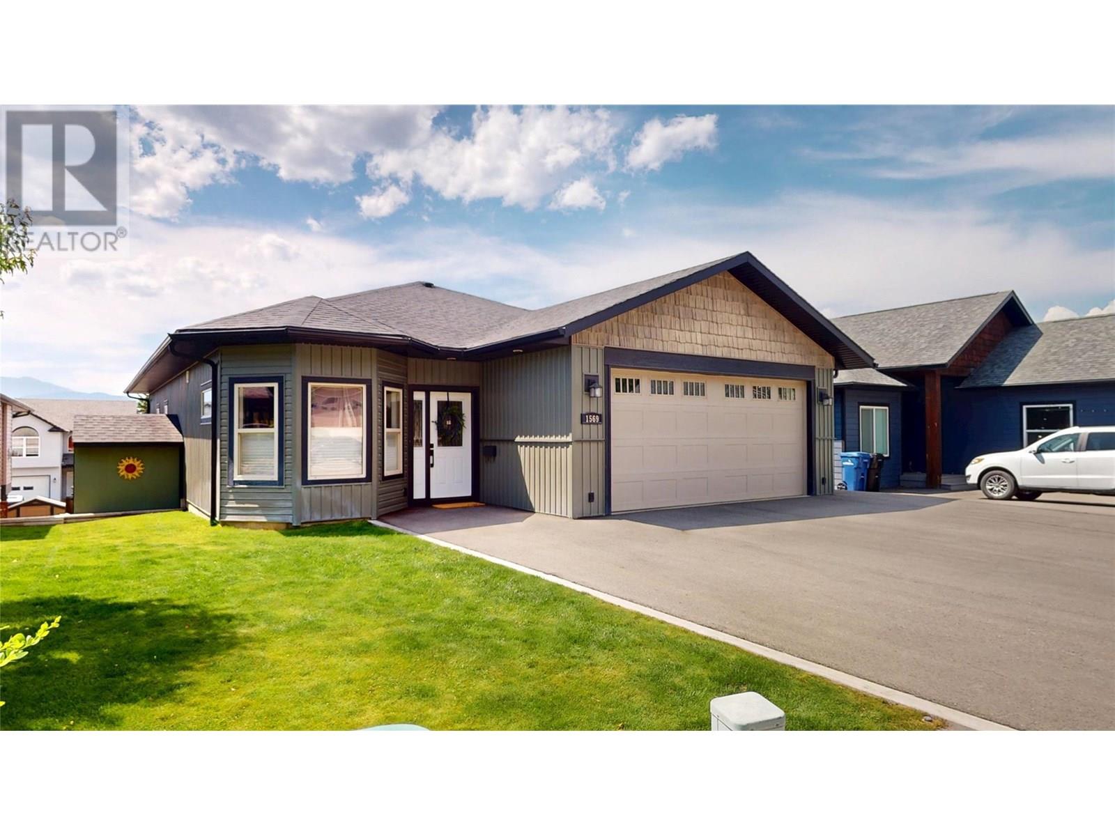 1569 Mt Fisher Crescent, Cranbrook, British Columbia  V1C 7J6 - Photo 2 - 10352006