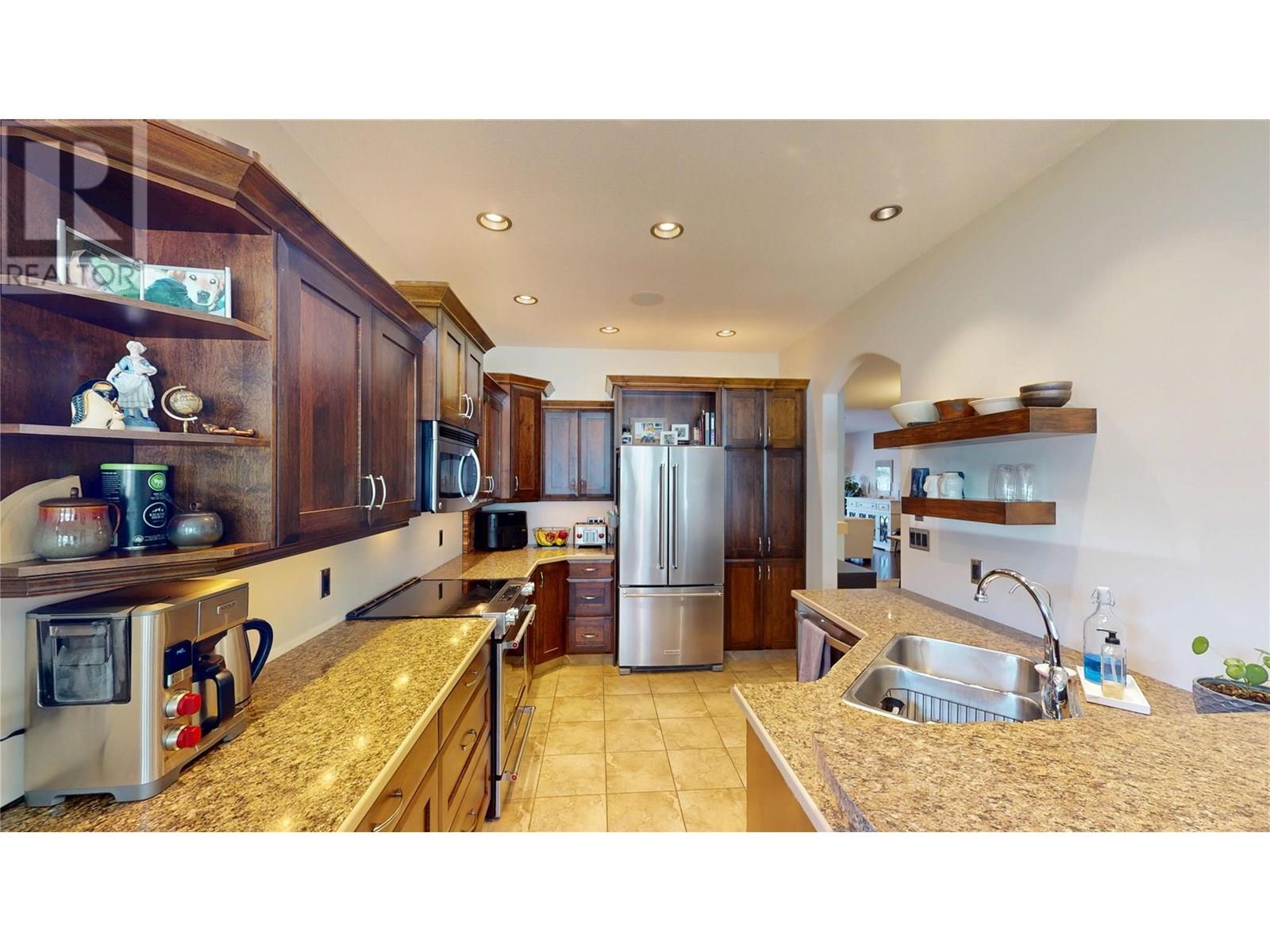 1569 Mt Fisher Crescent, Cranbrook, British Columbia  V1C 7J6 - Photo 8 - 10352006