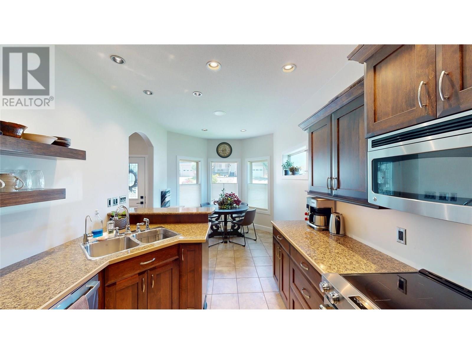 1569 Mt Fisher Crescent, Cranbrook, British Columbia  V1C 7J6 - Photo 9 - 10352006