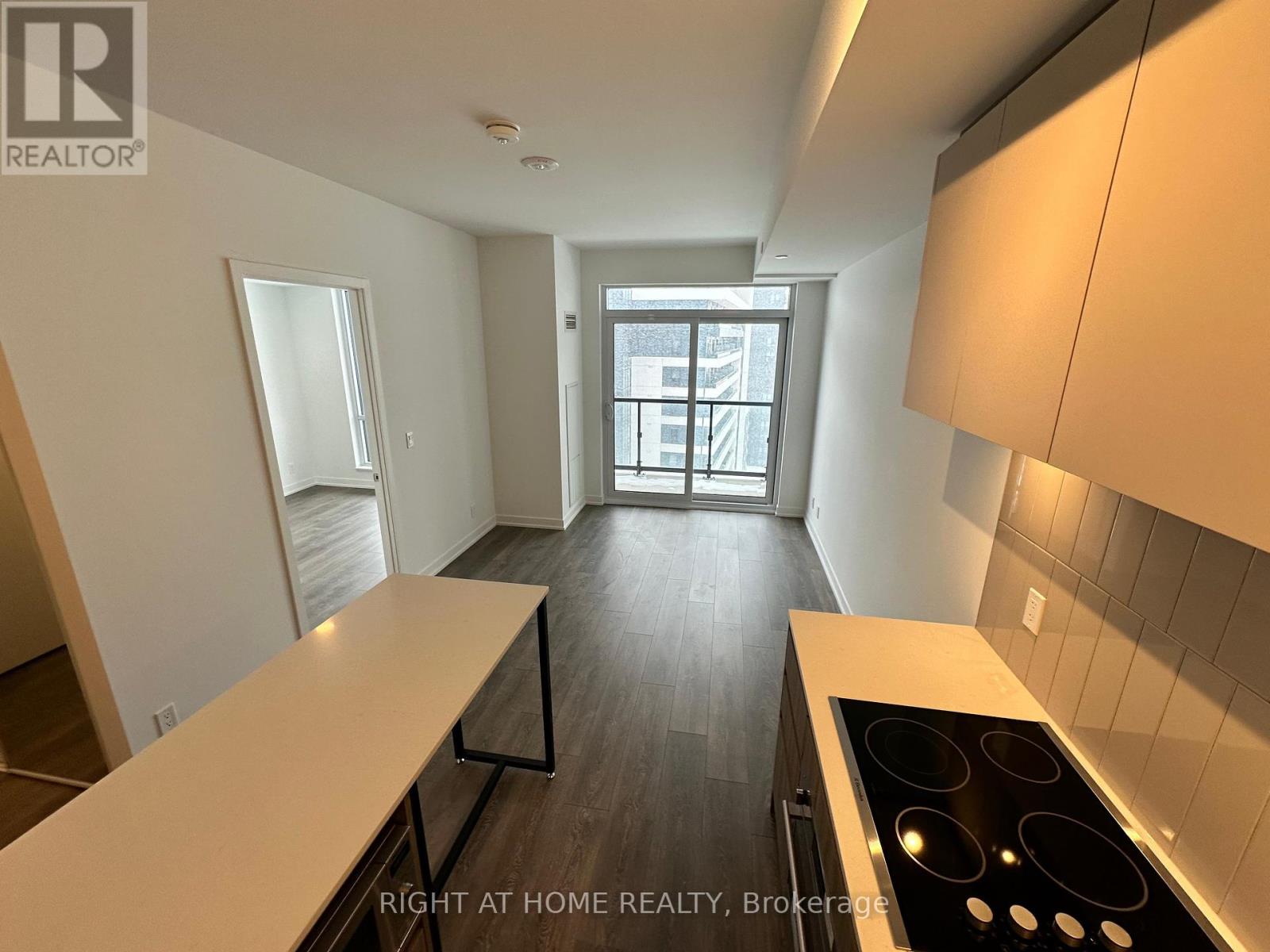 1220 - 7950 Bathurst Street, Vaughan, Ontario  L4J 0L4 - Photo 9 - N12217082