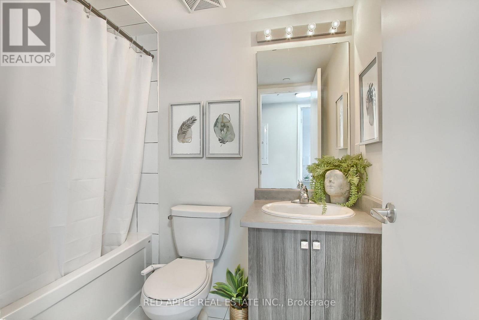 110 - 600 Alex Gardner Circle, Aurora, Ontario  L4G 3G5 - Photo 18 - N12217110
