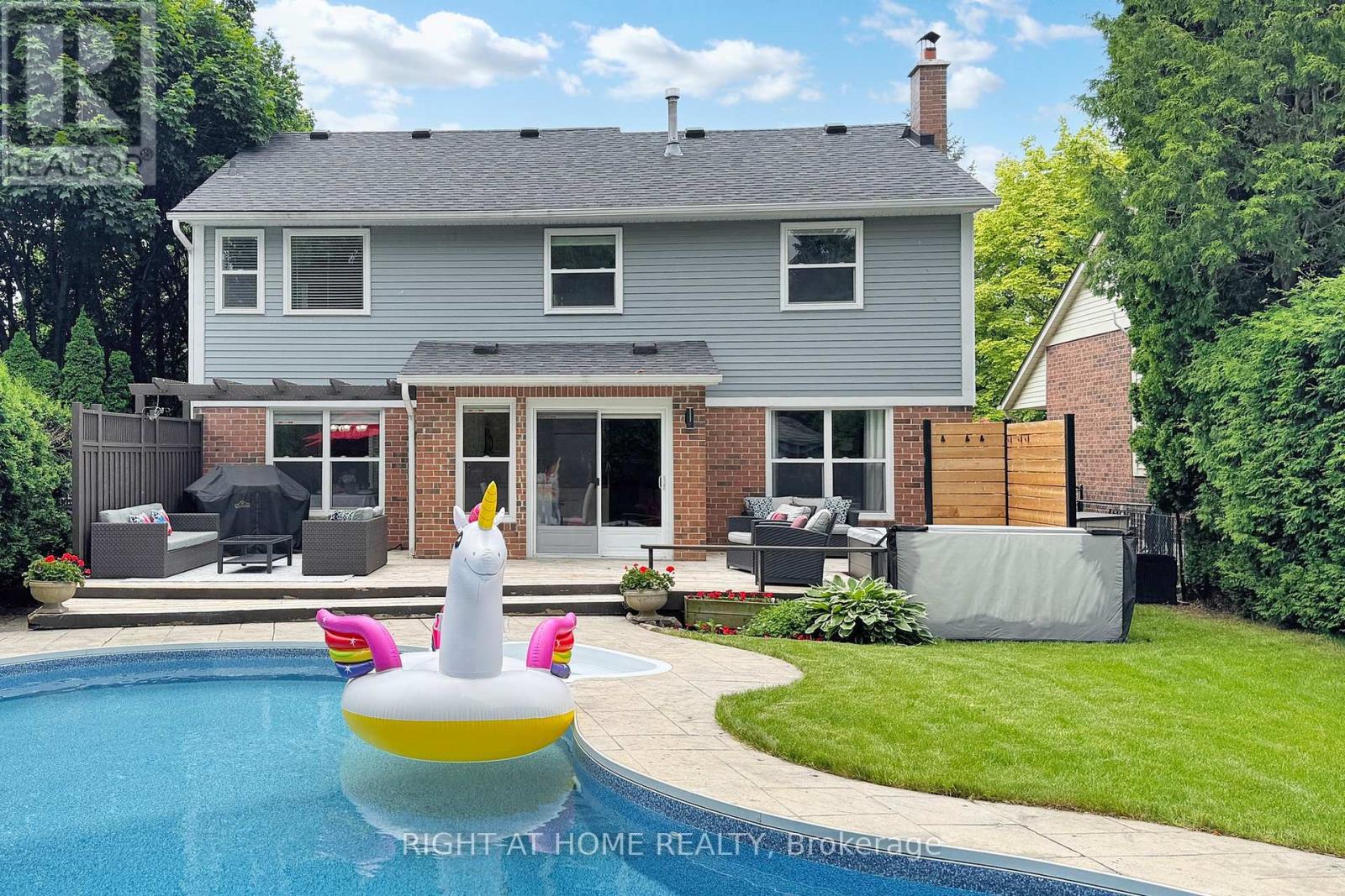 363 Crossland Gate, Newmarket, Ontario  L3X 1B5 - Photo 34 - N12217120