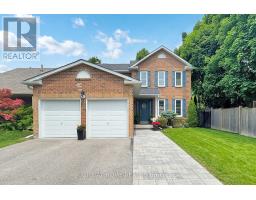363 CROSSLAND GATE, Newmarket, Ontario
