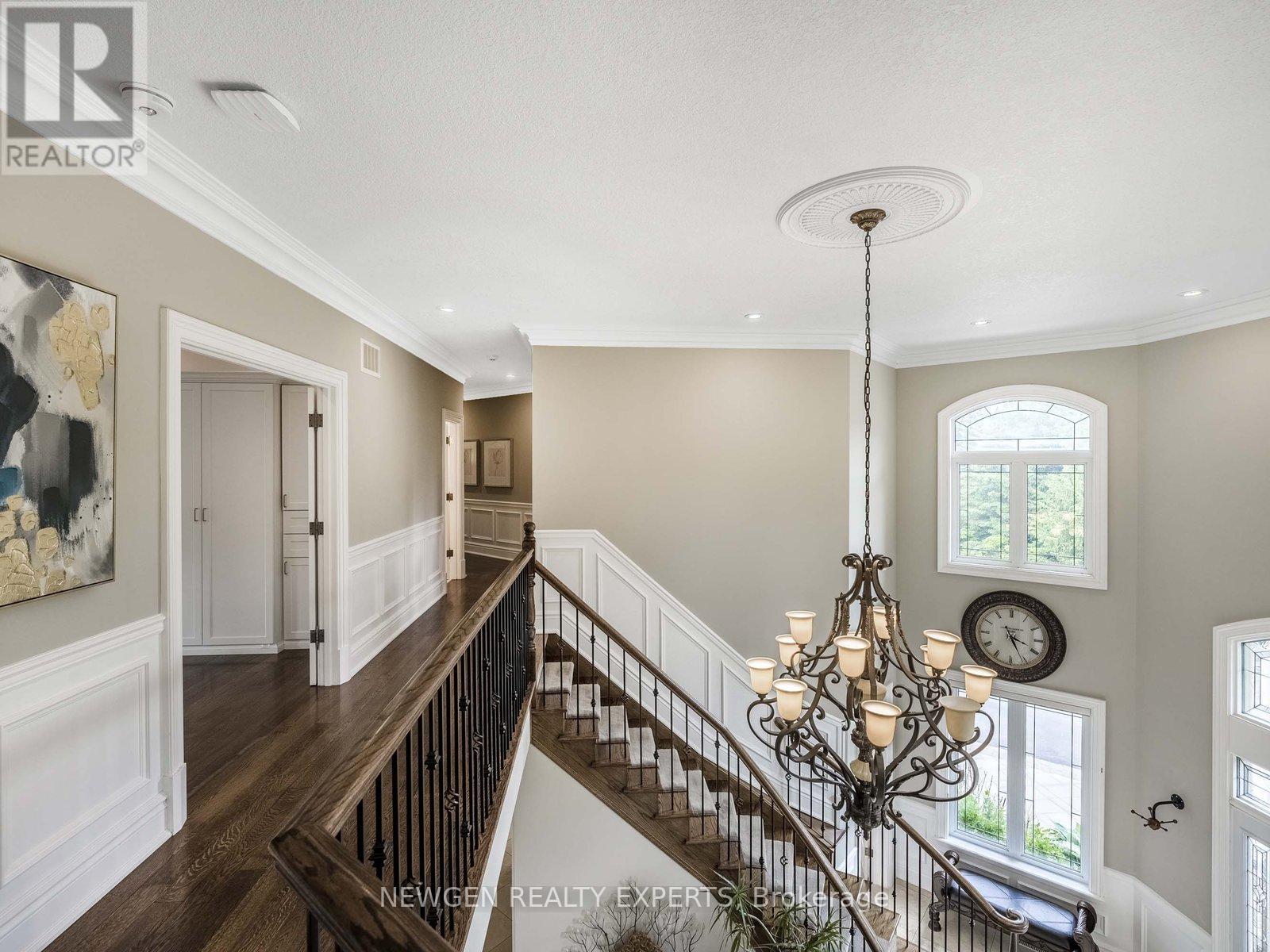 15 Abbitt Crescent, Halton Hills (Rural Halton Hills), Ontario  L7G 4S4 - Photo 25 - W12217047