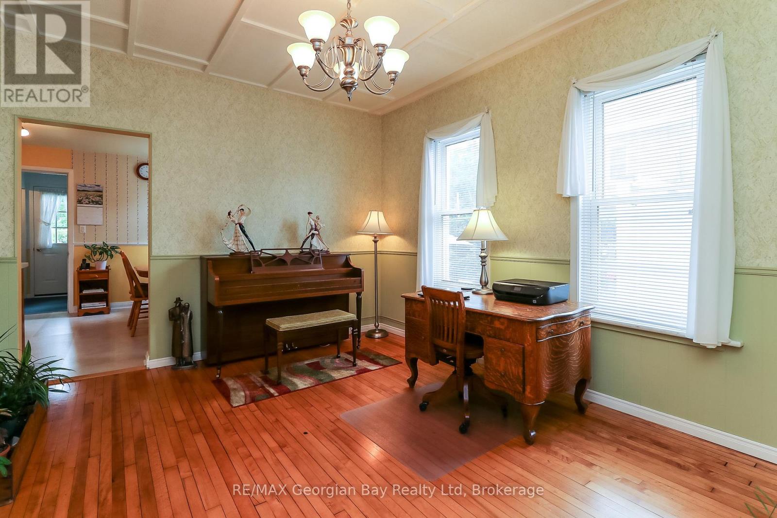525 Yonge Street, Midland, Ontario  L4R 2T6 - Photo 13 - S12217214