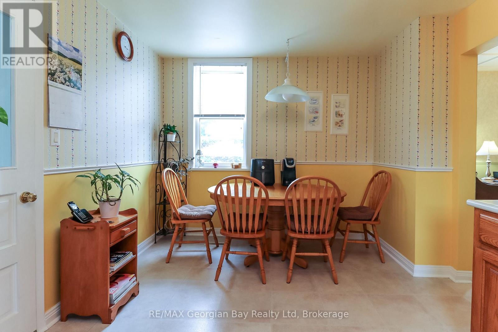 525 Yonge Street, Midland, Ontario  L4R 2T6 - Photo 18 - S12217214