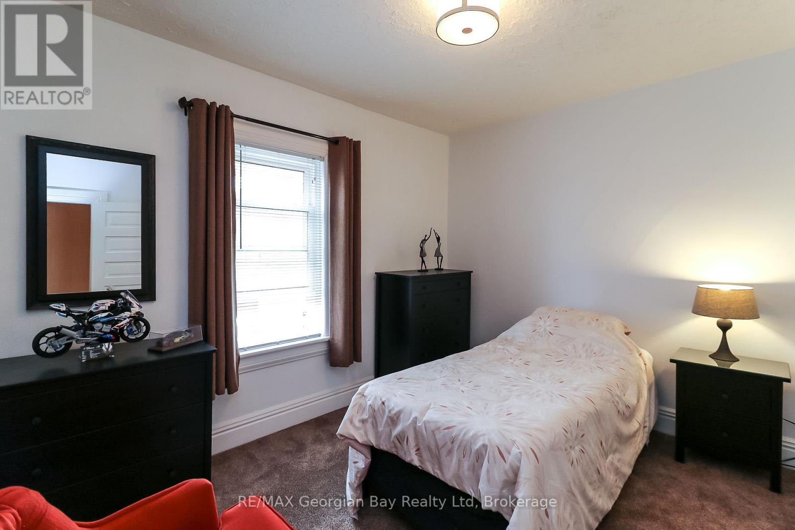 525 Yonge Street, Midland, Ontario  L4R 2T6 - Photo 26 - S12217214