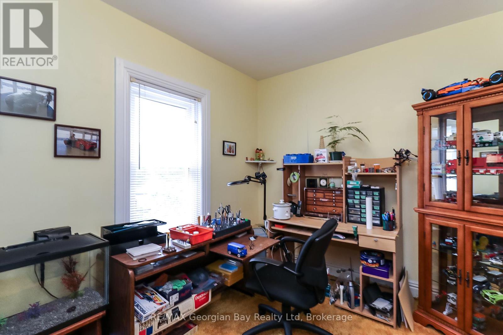 525 Yonge Street, Midland, Ontario  L4R 2T6 - Photo 27 - S12217214