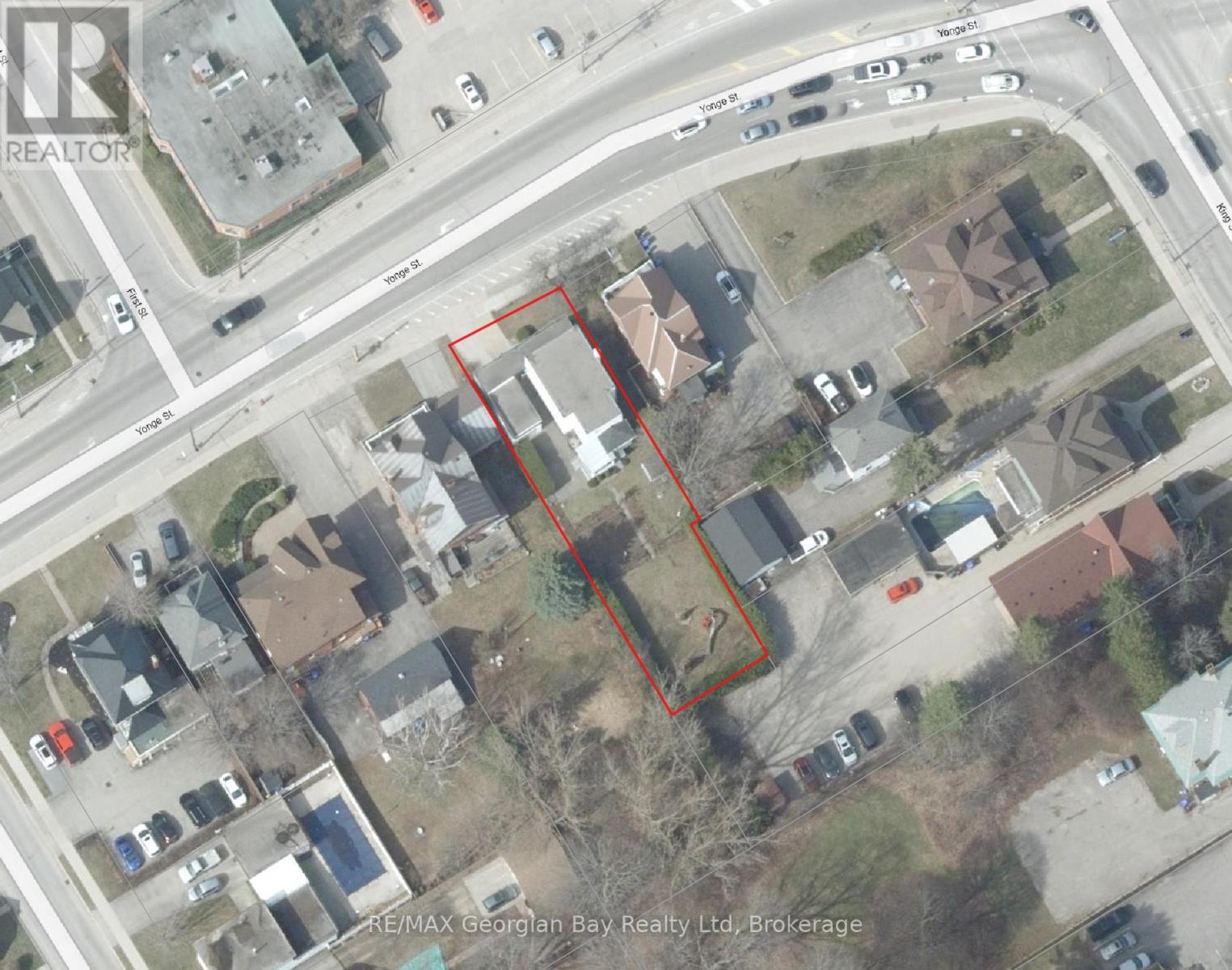 525 Yonge Street, Midland, Ontario  L4R 2T6 - Photo 4 - S12217214