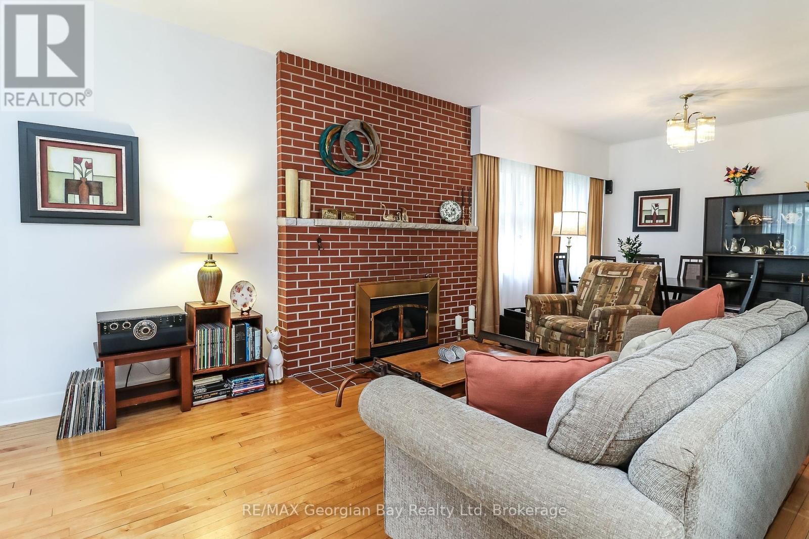 525 Yonge Street, Midland, Ontario  L4R 2T6 - Photo 8 - S12217214