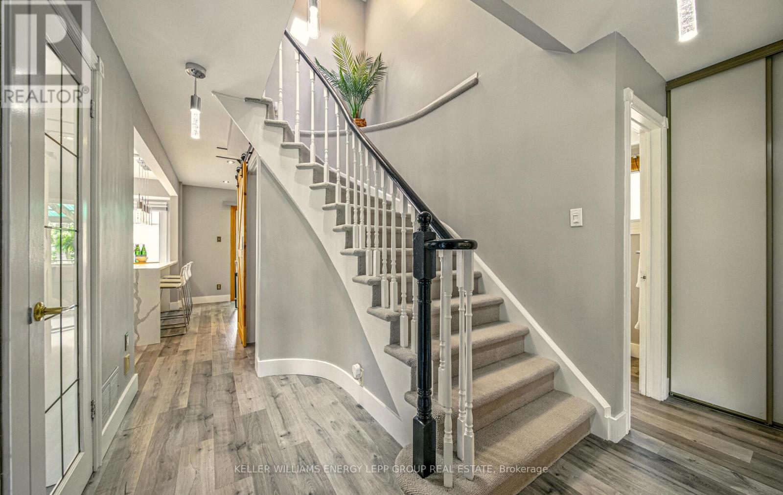 77 Hemingford Place, Whitby, Ontario  L1R 1E8 - Photo 10 - E12217178