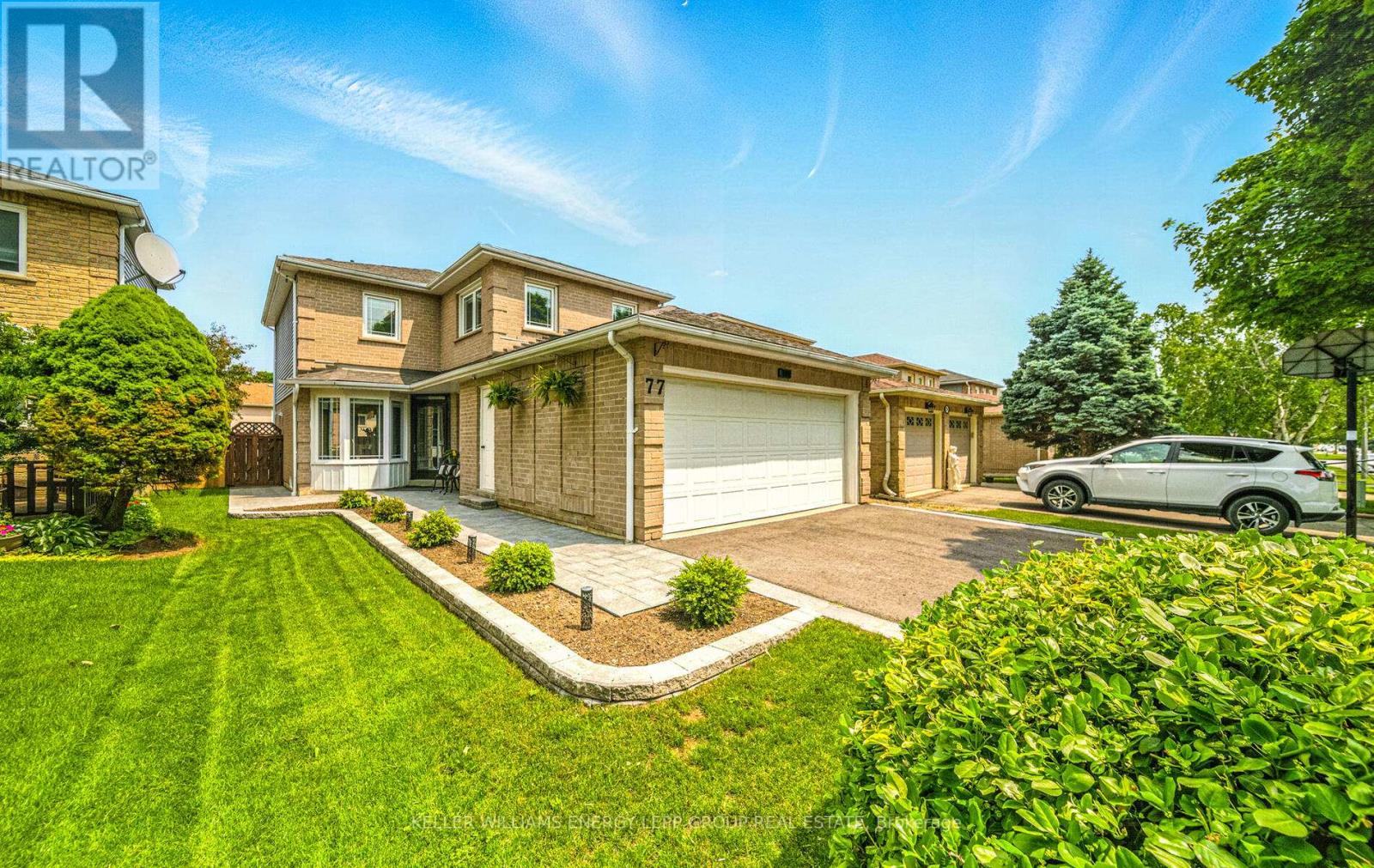 77 Hemingford Place, Whitby, Ontario  L1R 1E8 - Photo 2 - E12217178