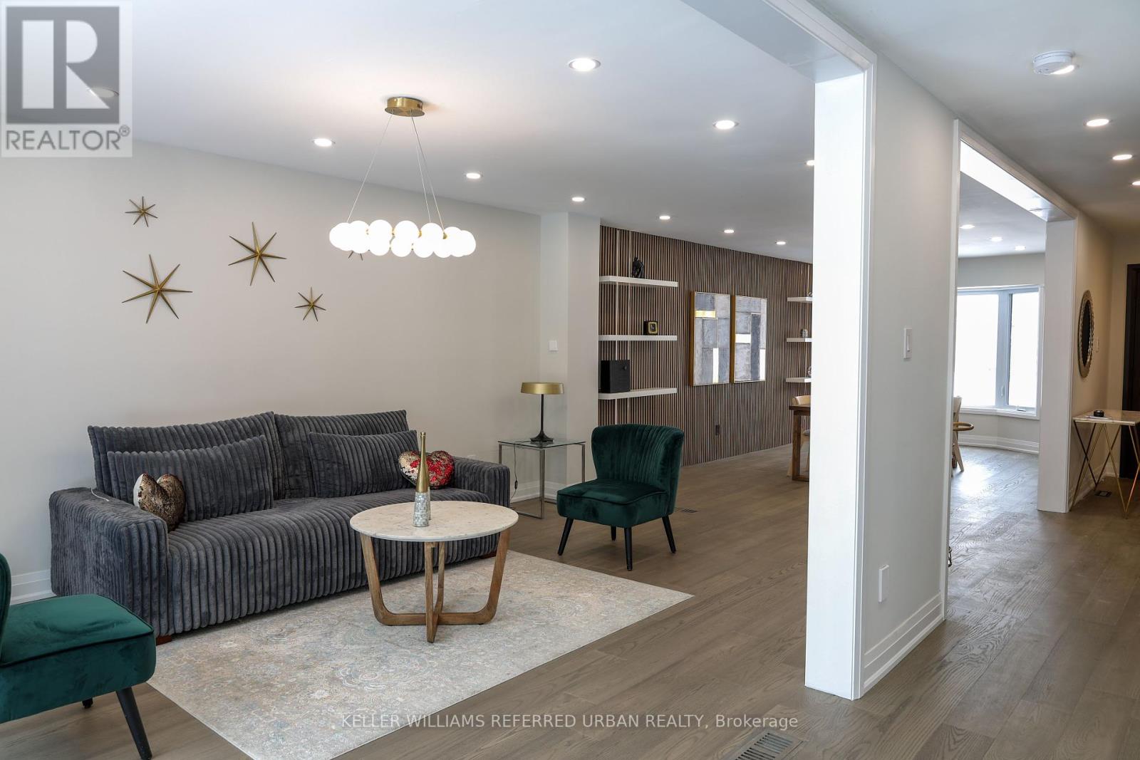 228 Elman Crescent, Newmarket (Bristol-London), Ontario  L3Y 7X3 - Photo 14 - N12095811