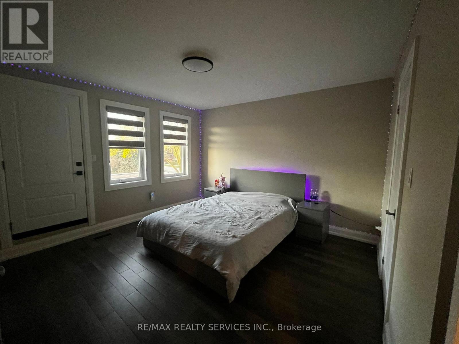97 Wigwoss Drive, Vaughan (East Woodbridge), Ontario  L4L 2P9 - Photo 11 - N12112716