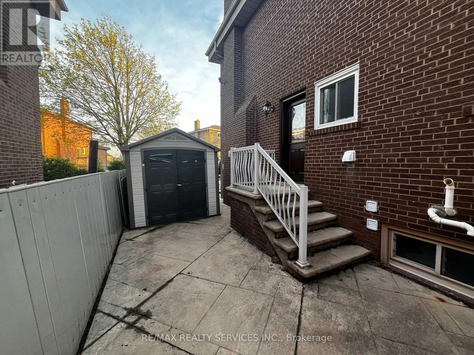 97 Wigwoss Drive, Vaughan (East Woodbridge), Ontario  L4L 2P9 - Photo 15 - N12112716