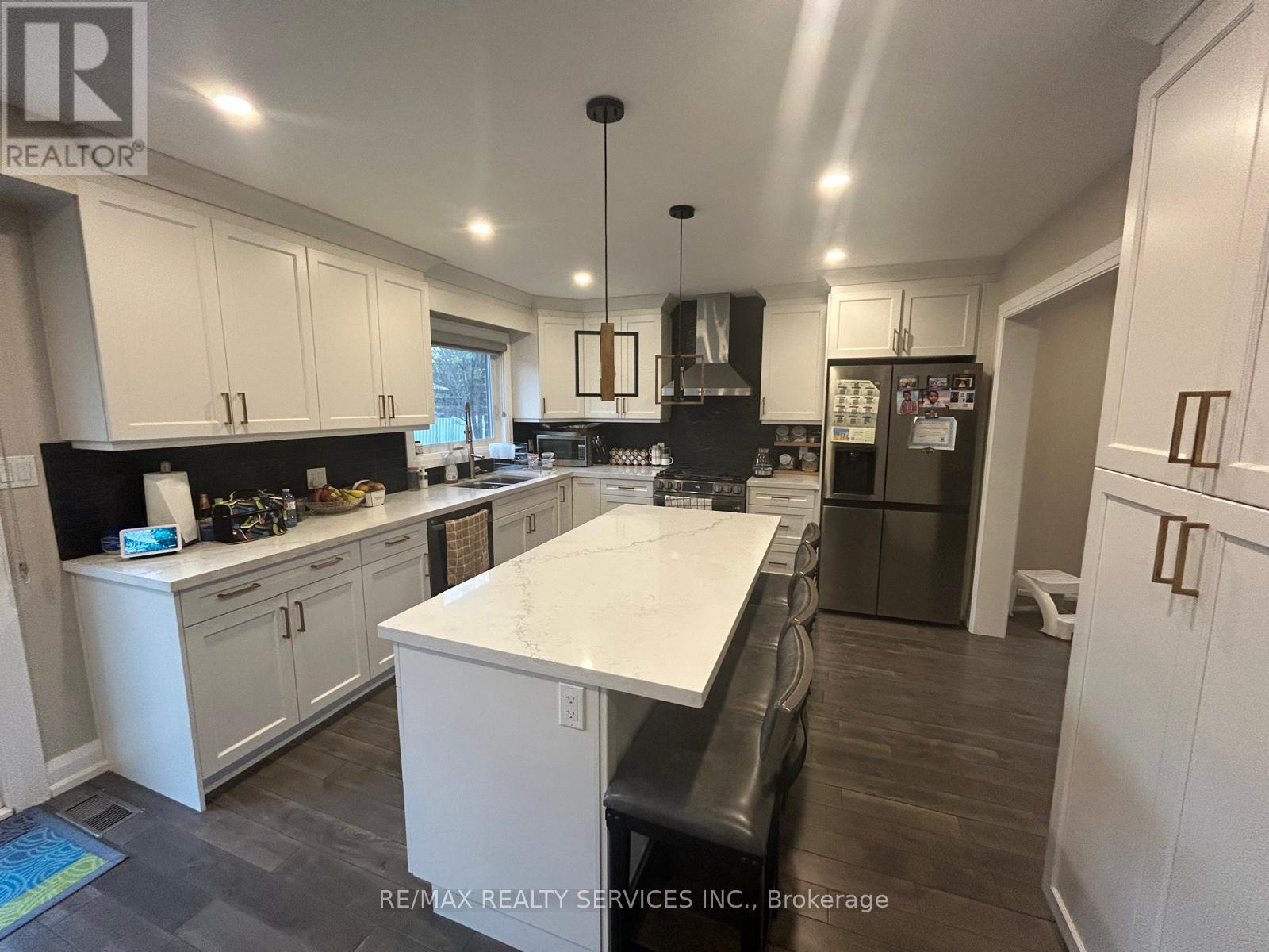97 Wigwoss Drive, Vaughan (East Woodbridge), Ontario  L4L 2P9 - Photo 8 - N12112716