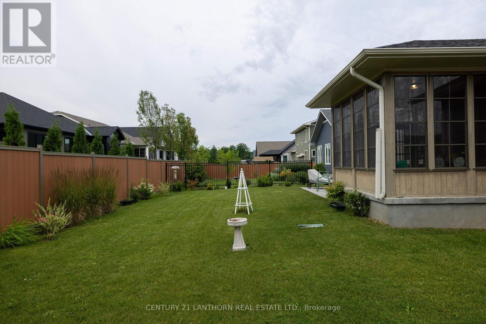 45 Shelter Cove Drive, Westport, Ontario  K0G 1X0 - Photo 37 - X12217211