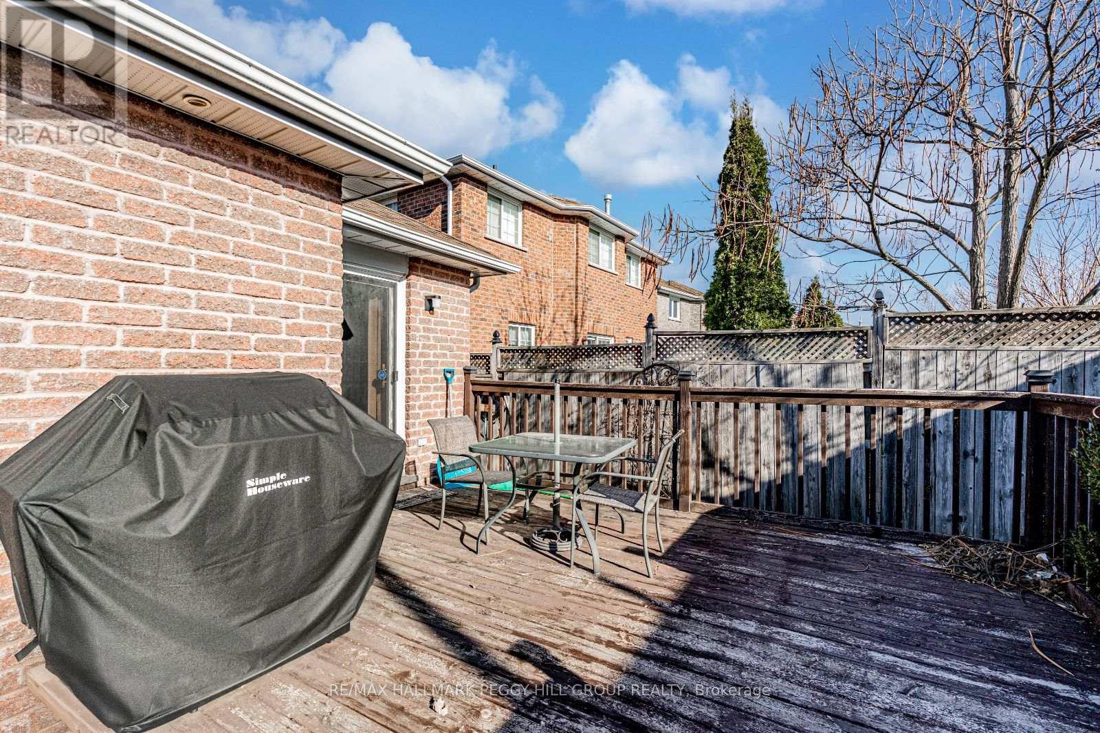 10 Stephanie Lane, Barrie, Ontario  L4N 0V2 - Photo 16 - S12167137