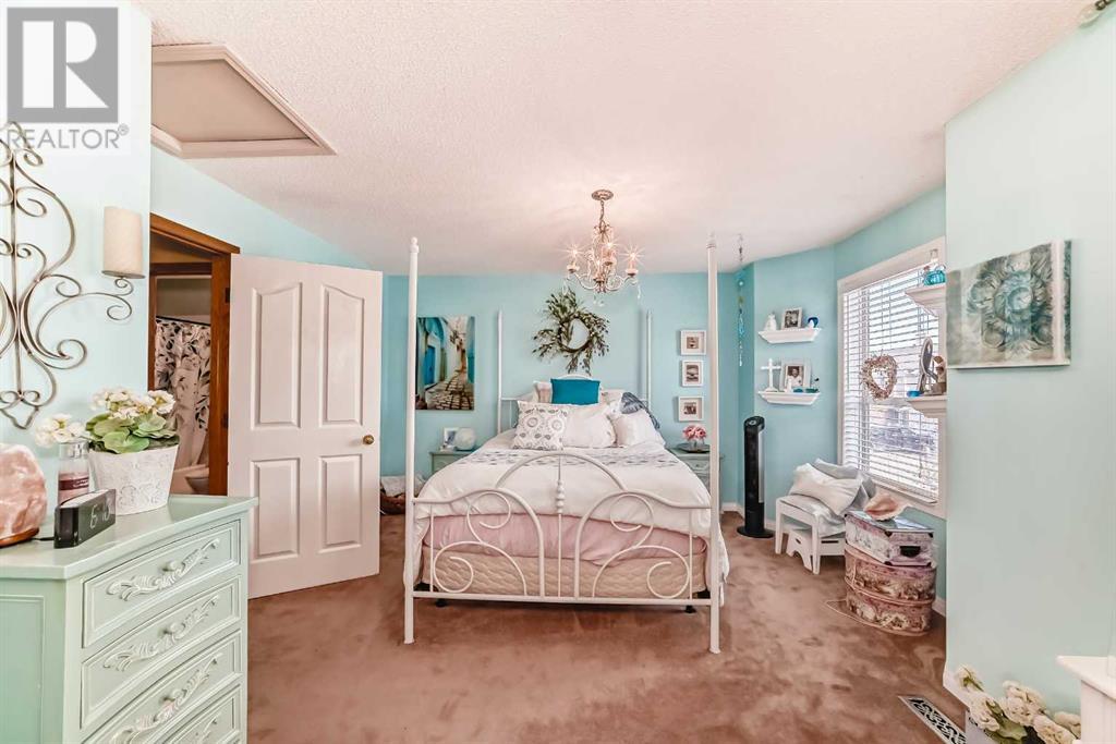 165 Mt Douglas Manor Se, Calgary, Alberta  T2Z 3C8 - Photo 13 - A2228471
