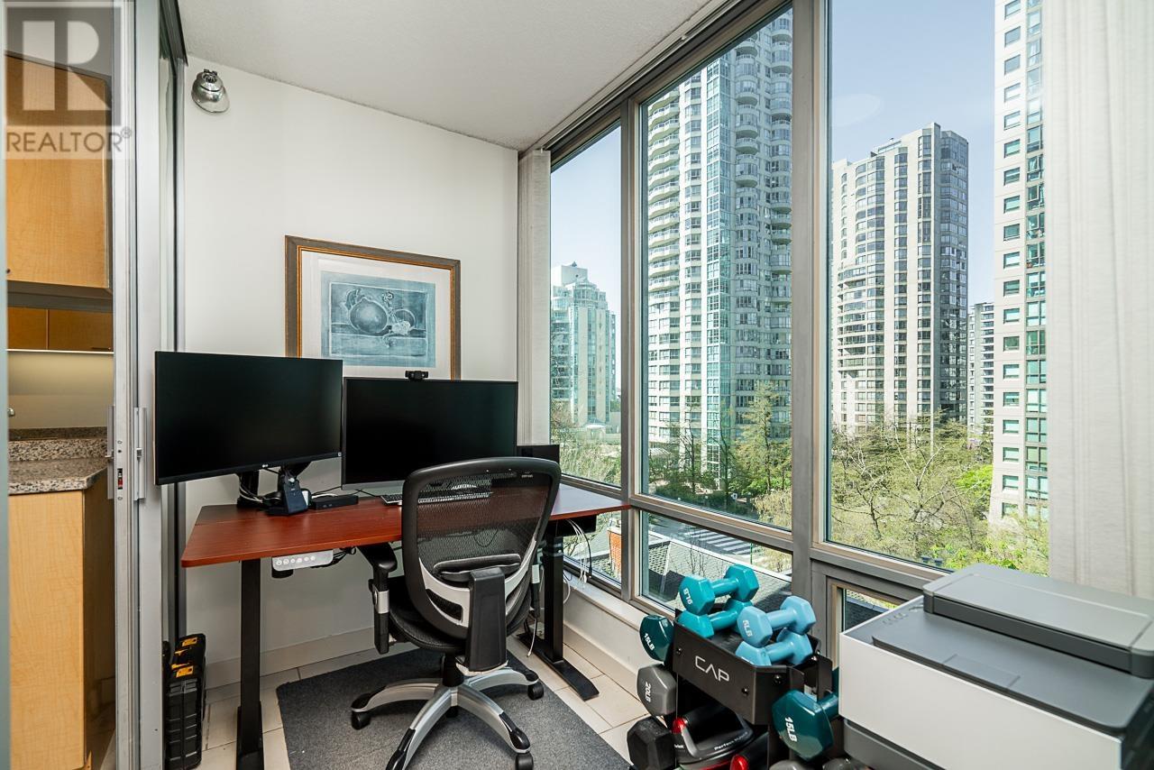702 1288 W Georgia Street, Vancouver, British Columbia  V6E 4R3 - Photo 8 - R3000997