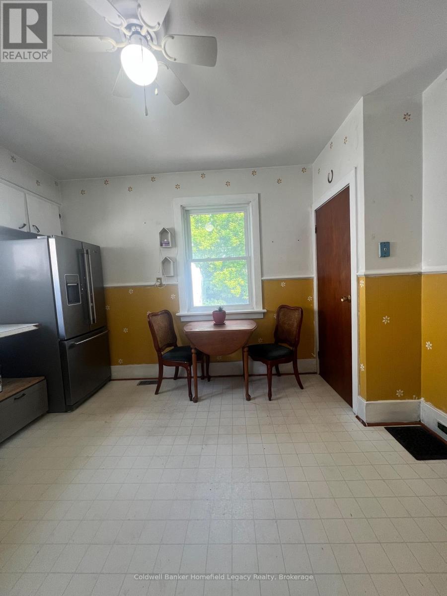 278 Albert Street, Stratford, Ontario  N5A 3K9 - Photo 15 - X12217236