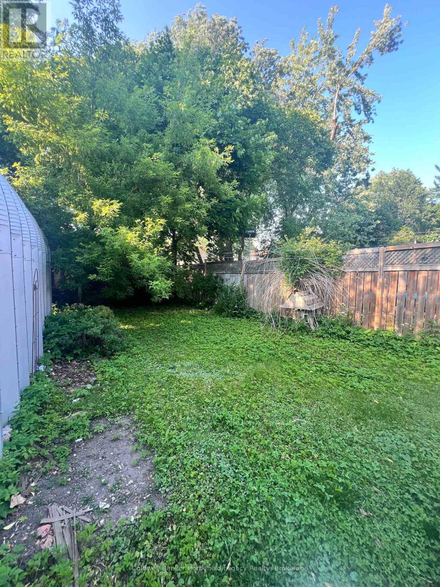 278 Albert Street, Stratford, Ontario  N5A 3K9 - Photo 7 - X12217236