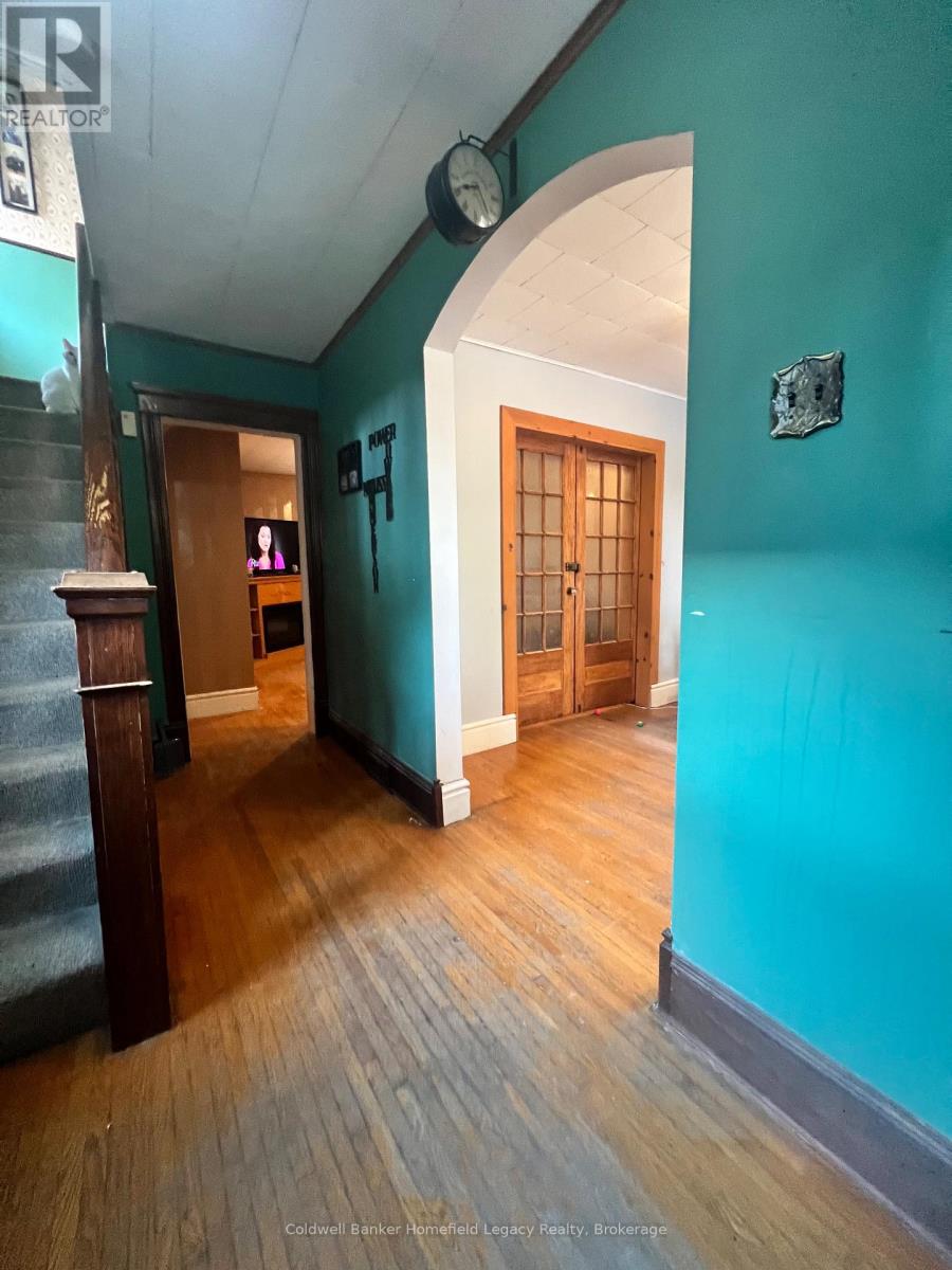278 Albert Street, Stratford, Ontario  N5A 3K9 - Photo 9 - X12217236