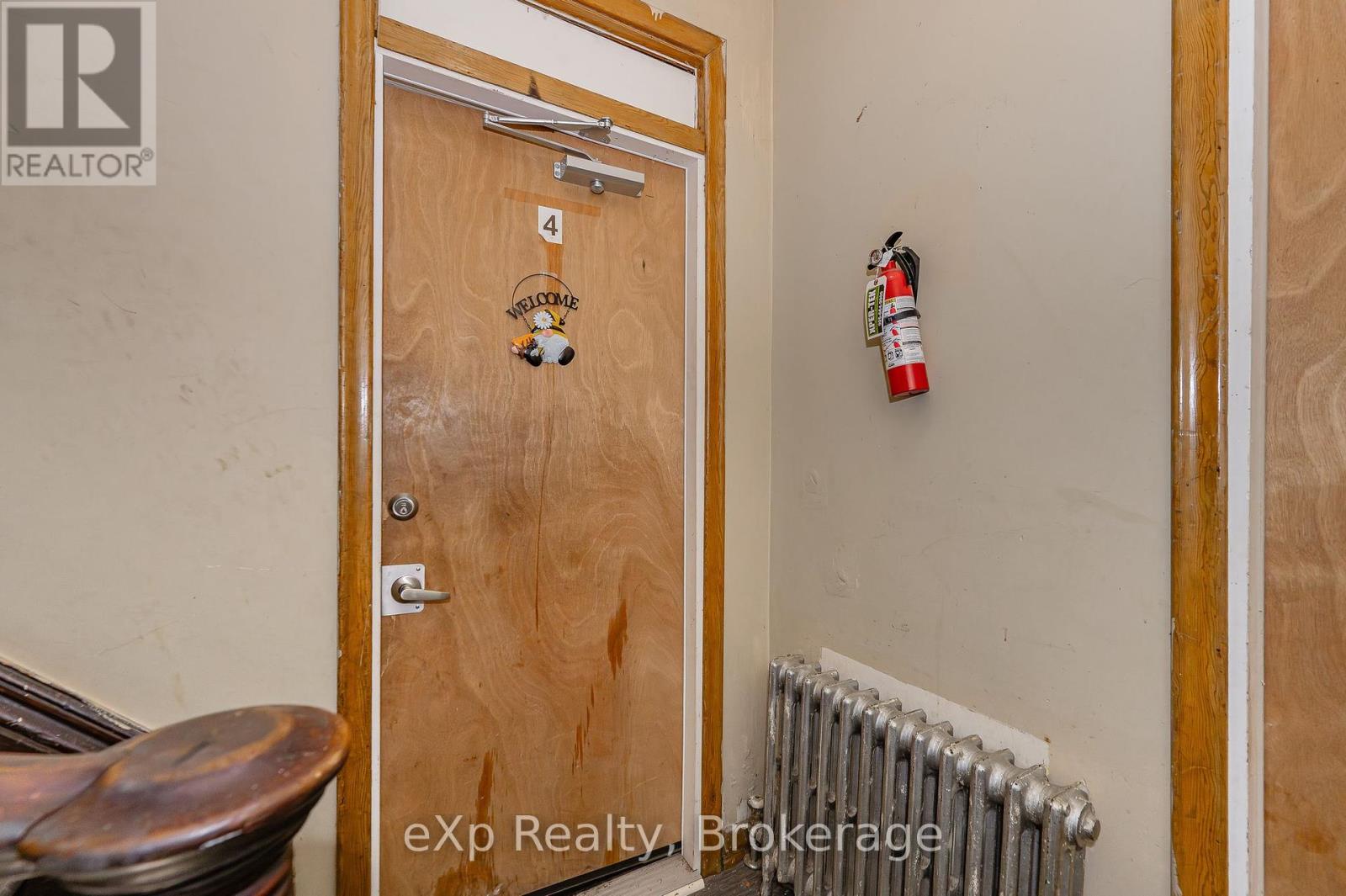 138 Chatham Street, Brantford, Ontario  N3S 4G4 - Photo 24 - X12217248