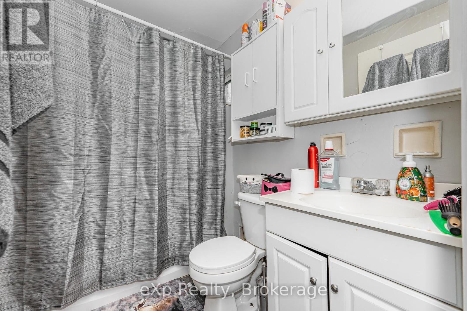 138 Chatham Street, Brantford, Ontario  N3S 4G4 - Photo 30 - X12217248