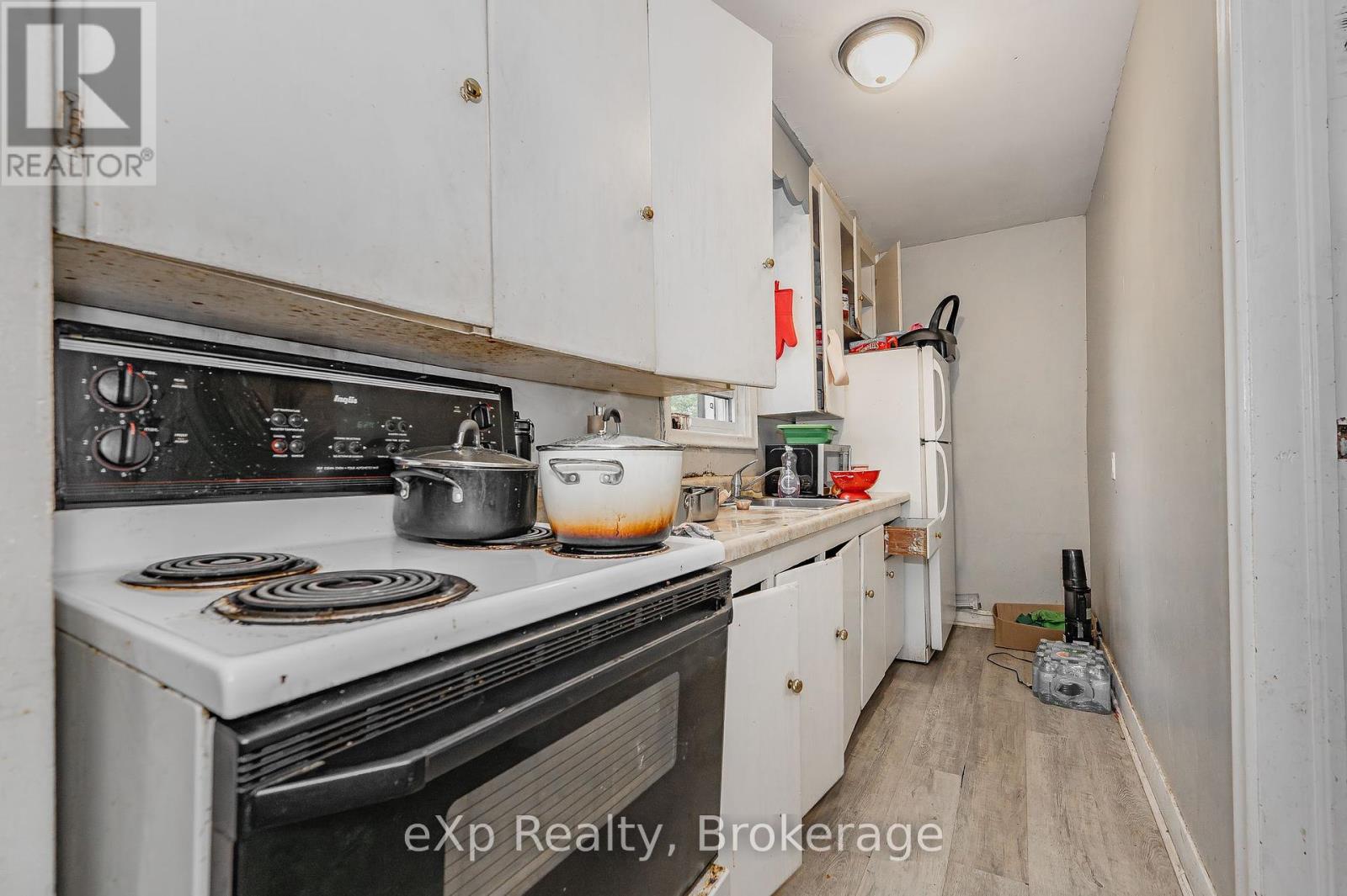 138 Chatham Street, Brantford, Ontario  N3S 4G4 - Photo 34 - X12217248