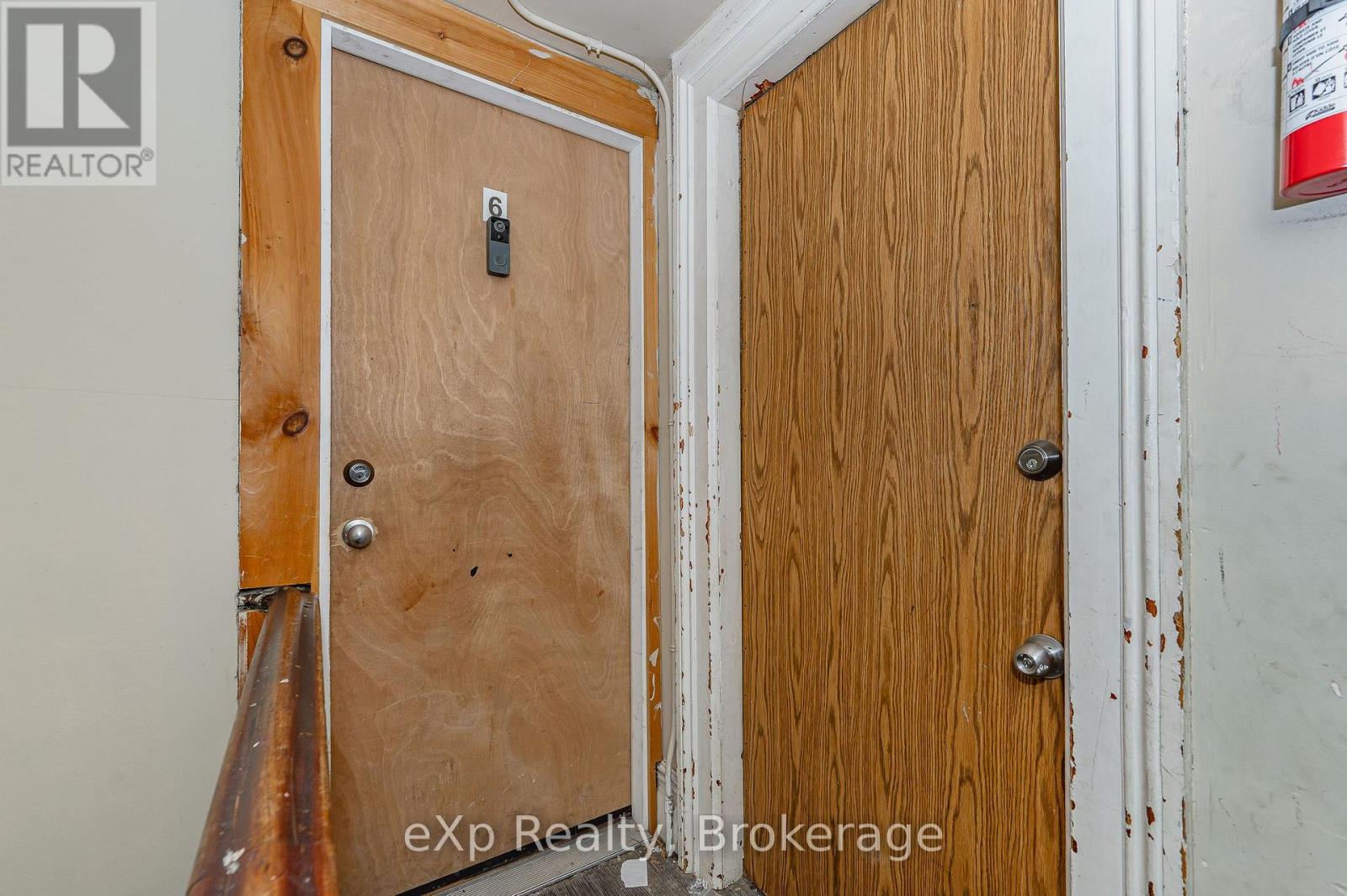 138 Chatham Street, Brantford, Ontario  N3S 4G4 - Photo 39 - X12217248