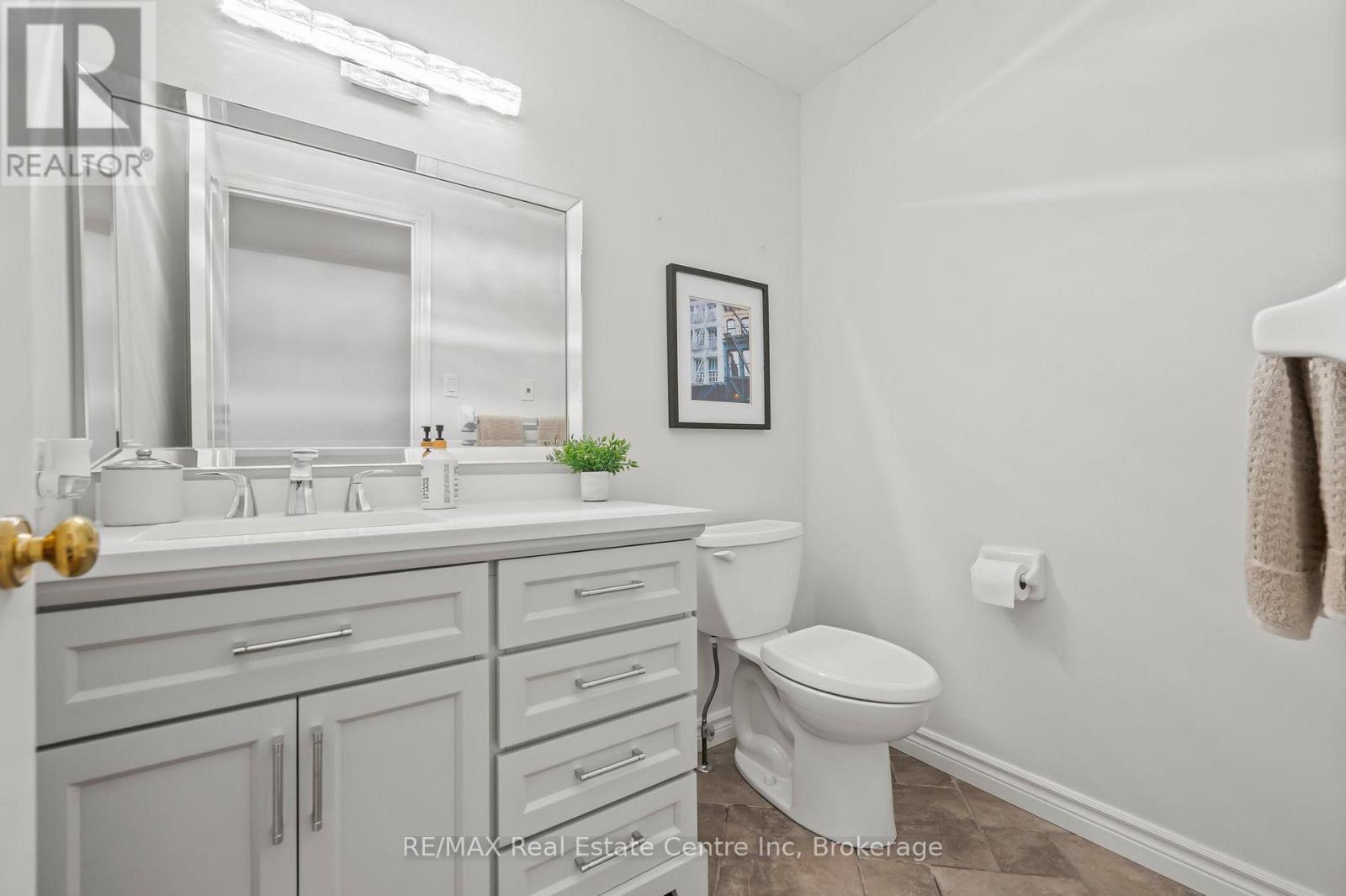 61 Tanager Drive, Guelph, Ontario  N1C 1B6 - Photo 17 - X12217285