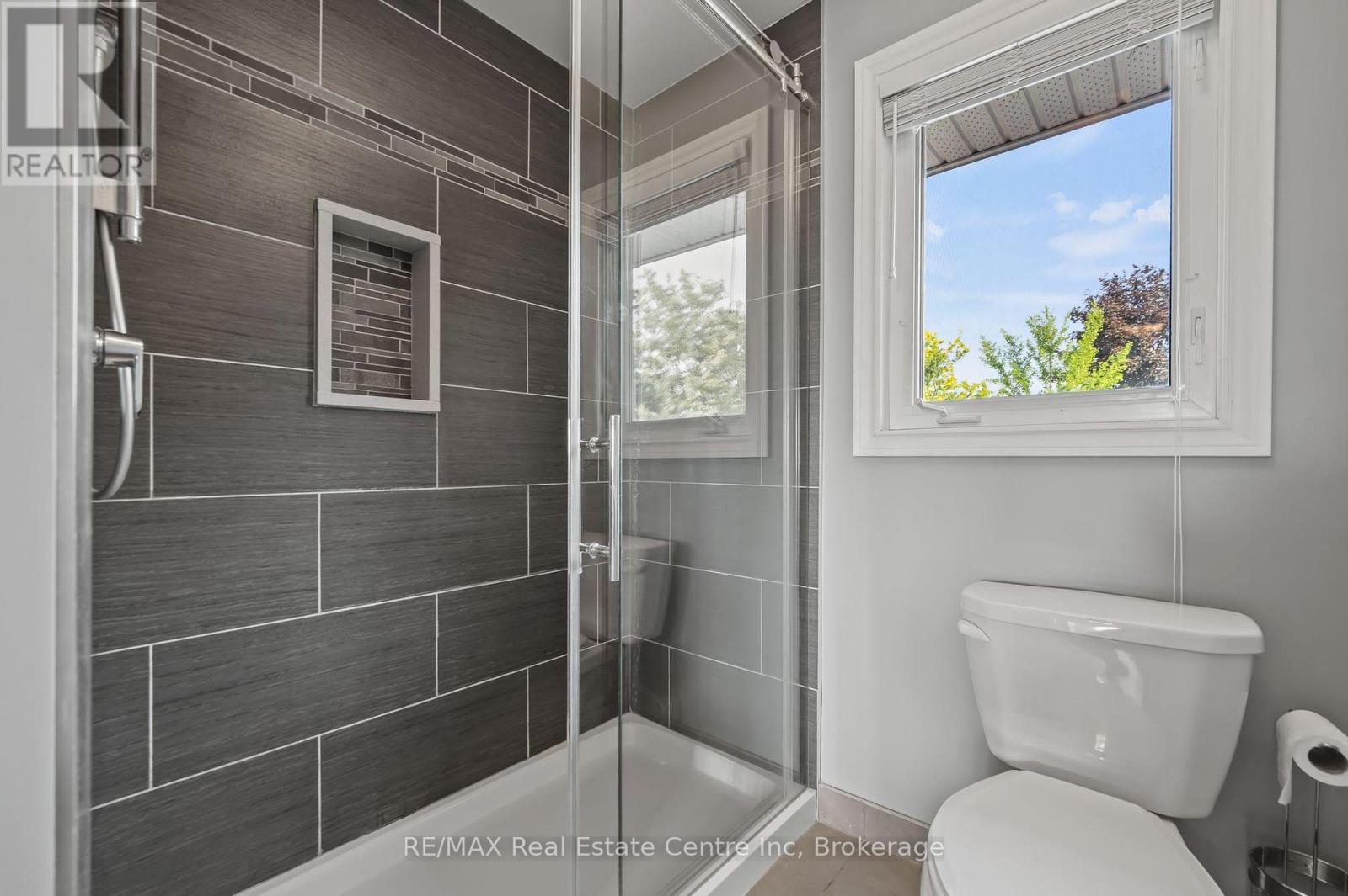 61 Tanager Drive, Guelph, Ontario  N1C 1B6 - Photo 28 - X12217285