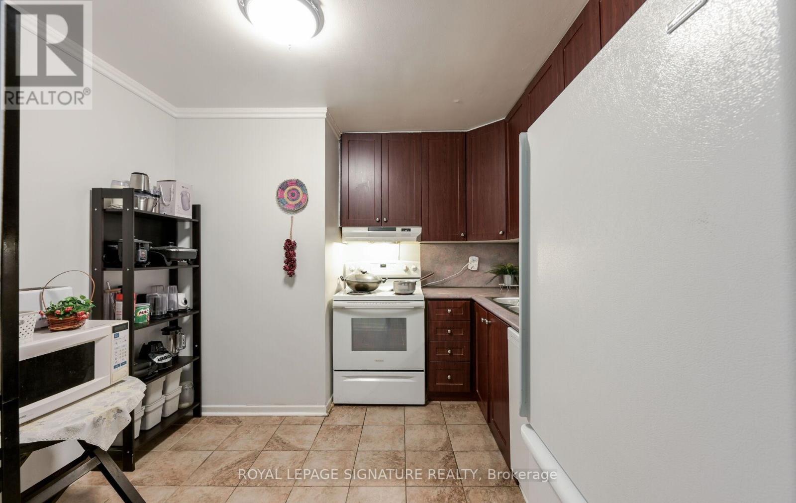 1207 - 2323 Confederation Parkway, Mississauga (Cooksville), Ontario  L5B 1R6 - Photo 16 - W12217094