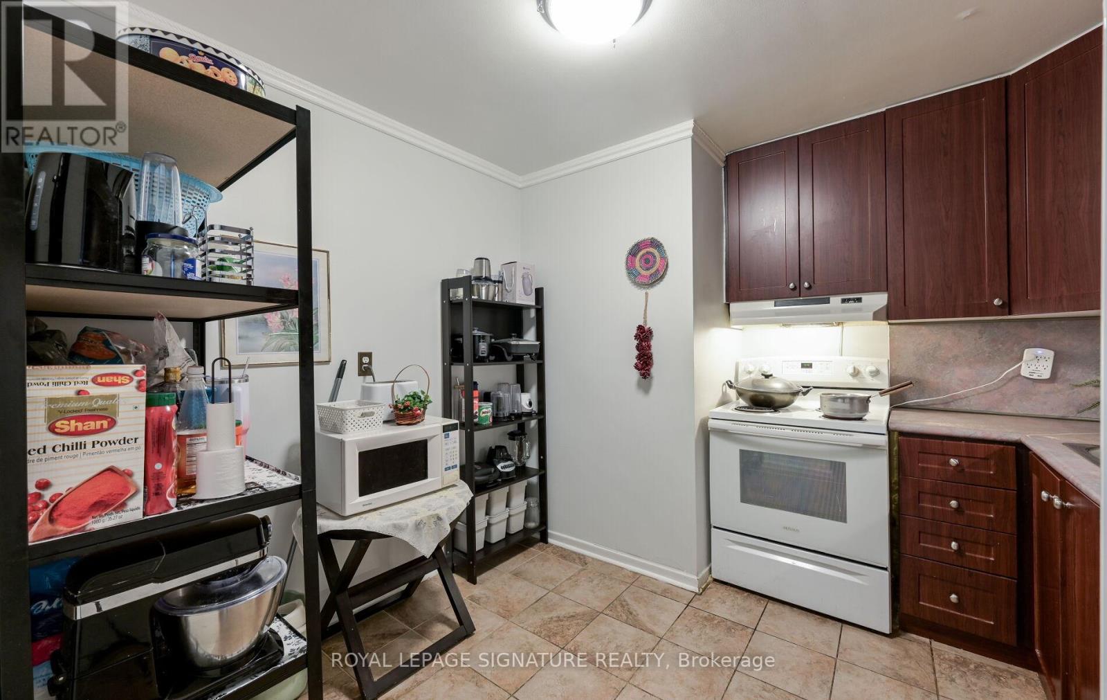 1207 - 2323 Confederation Parkway, Mississauga (Cooksville), Ontario  L5B 1R6 - Photo 17 - W12217094